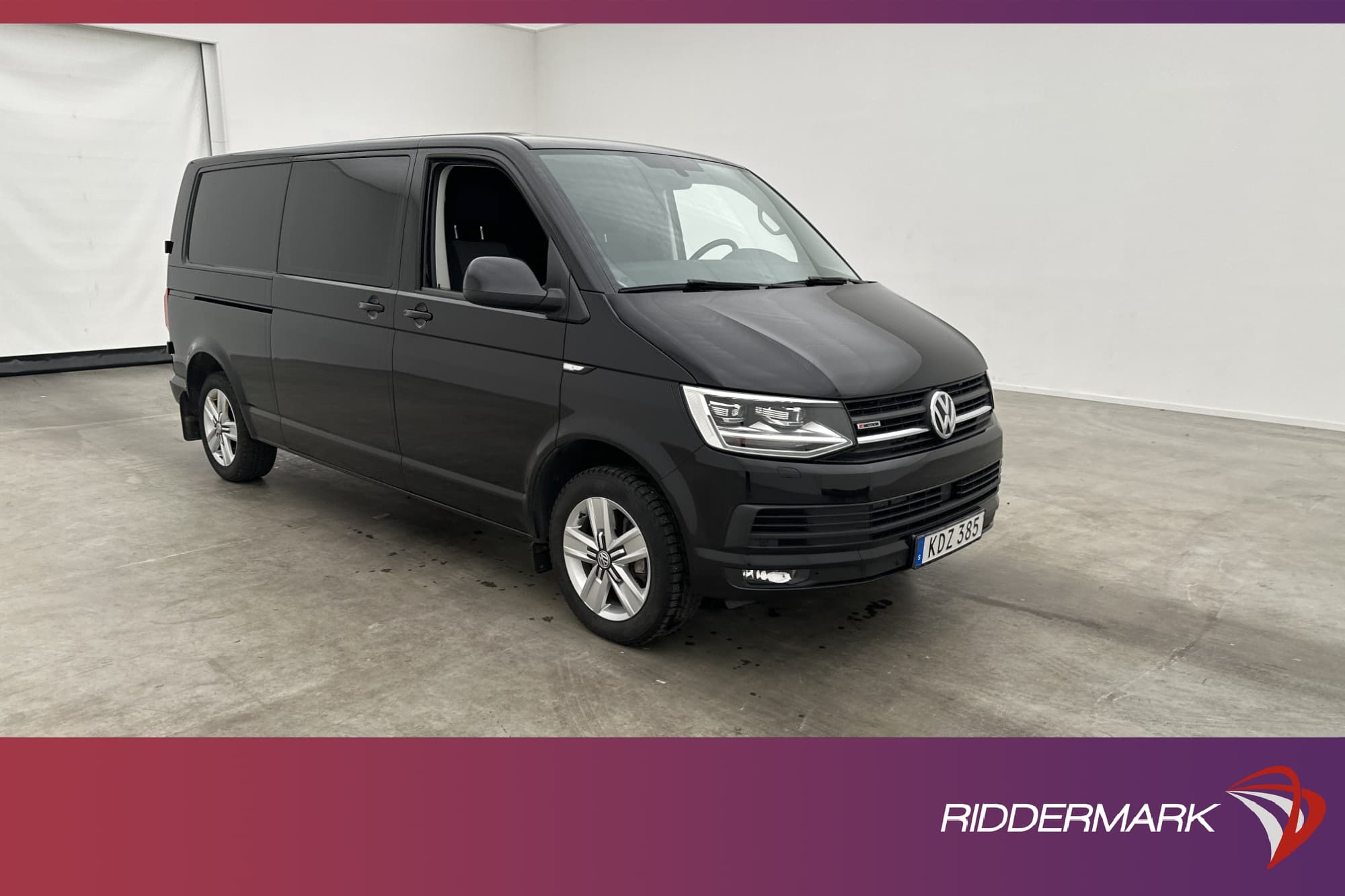 Volkswagen Transporter Kombi 4M