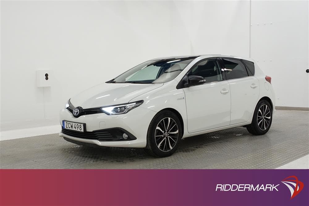 Toyota Auris Hybrid e-CVT 136hk