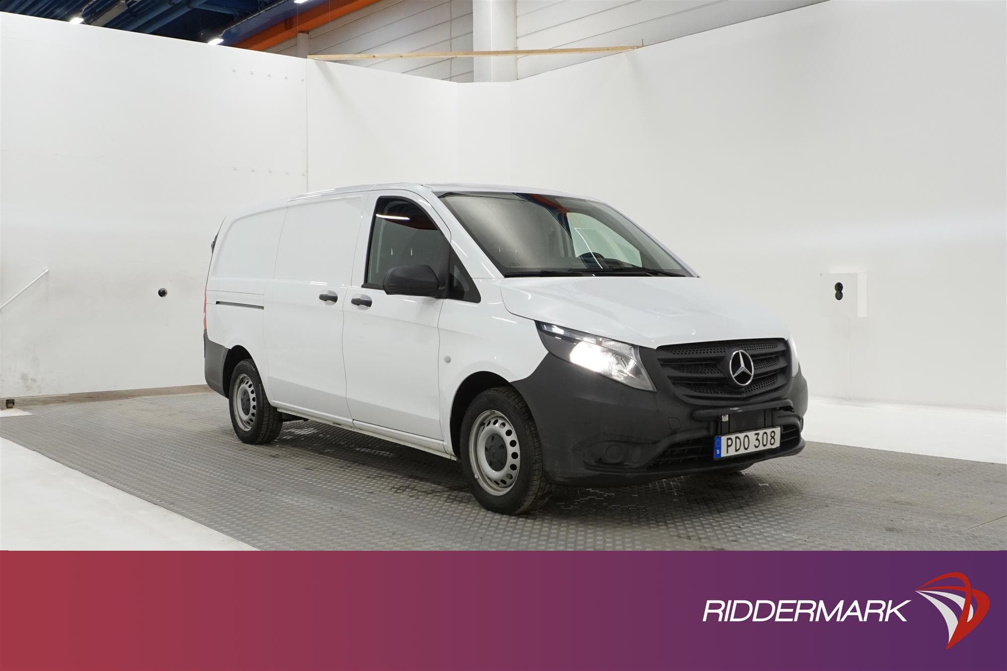 Mercedes-Benz Vito 114d Automat L2 V-Inredd Värmare Moms