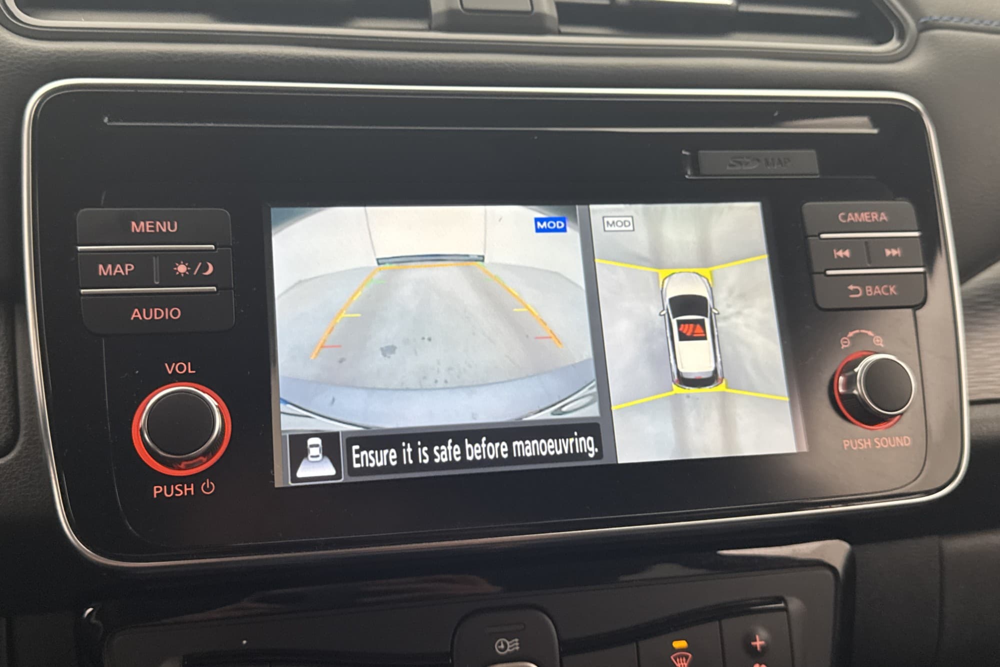 Nissan Leaf 40 kWh 150hk Tekna BOSE 360° Kamera Rattvärme
