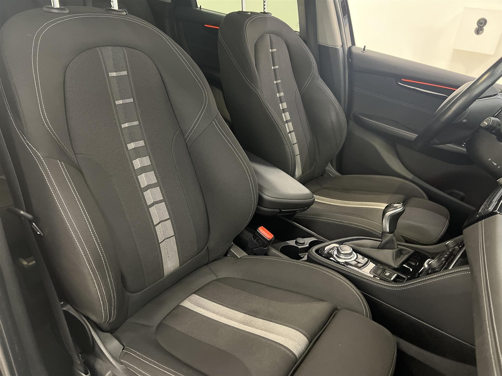 BMW 218d Active Tourer  Drag P-sensorer Rattvärme 0.41l/milinteriör