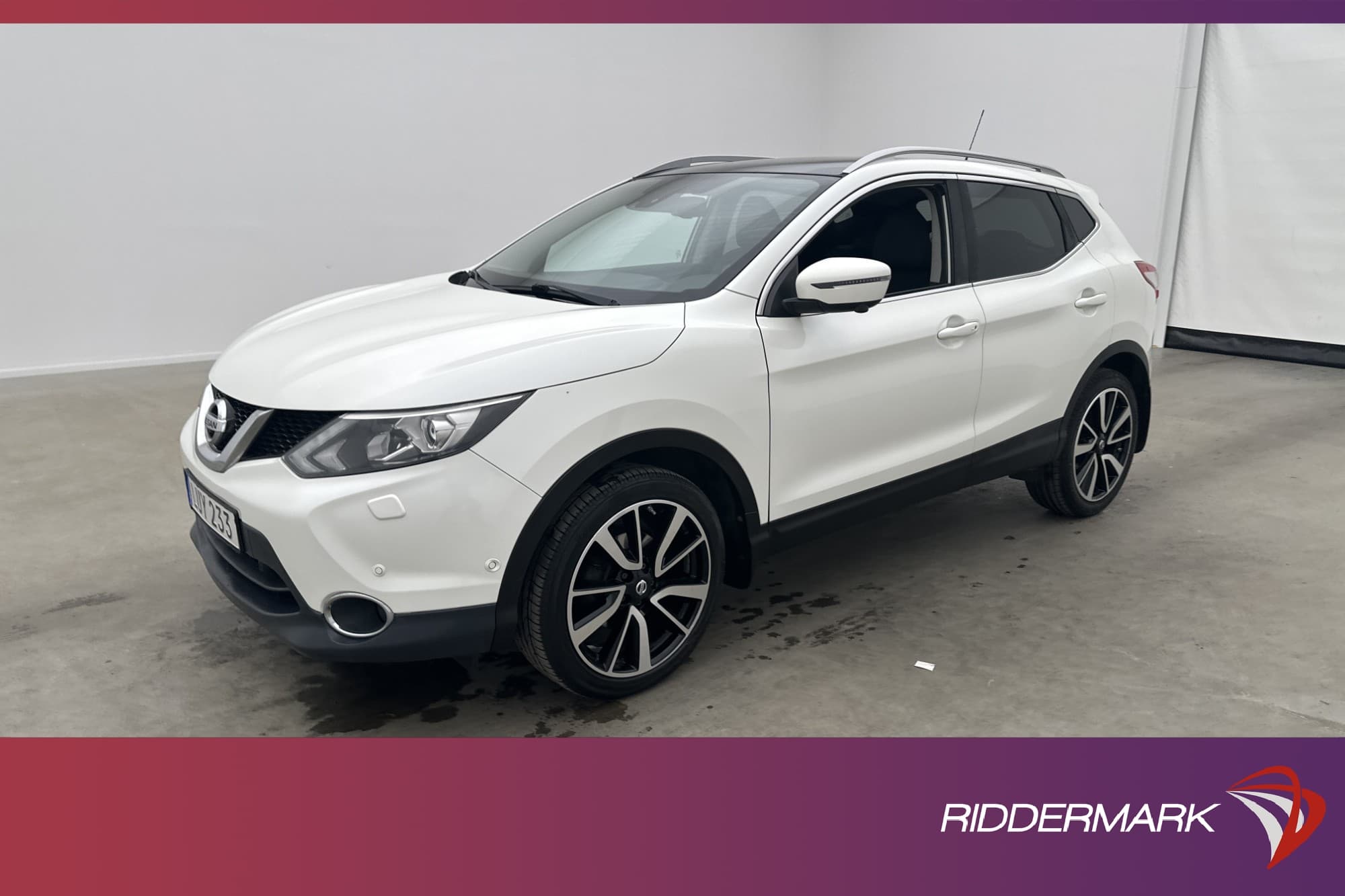 Nissan Qashqai 1.2 DIG-T 115hk Tekna Panorama 360° Navi