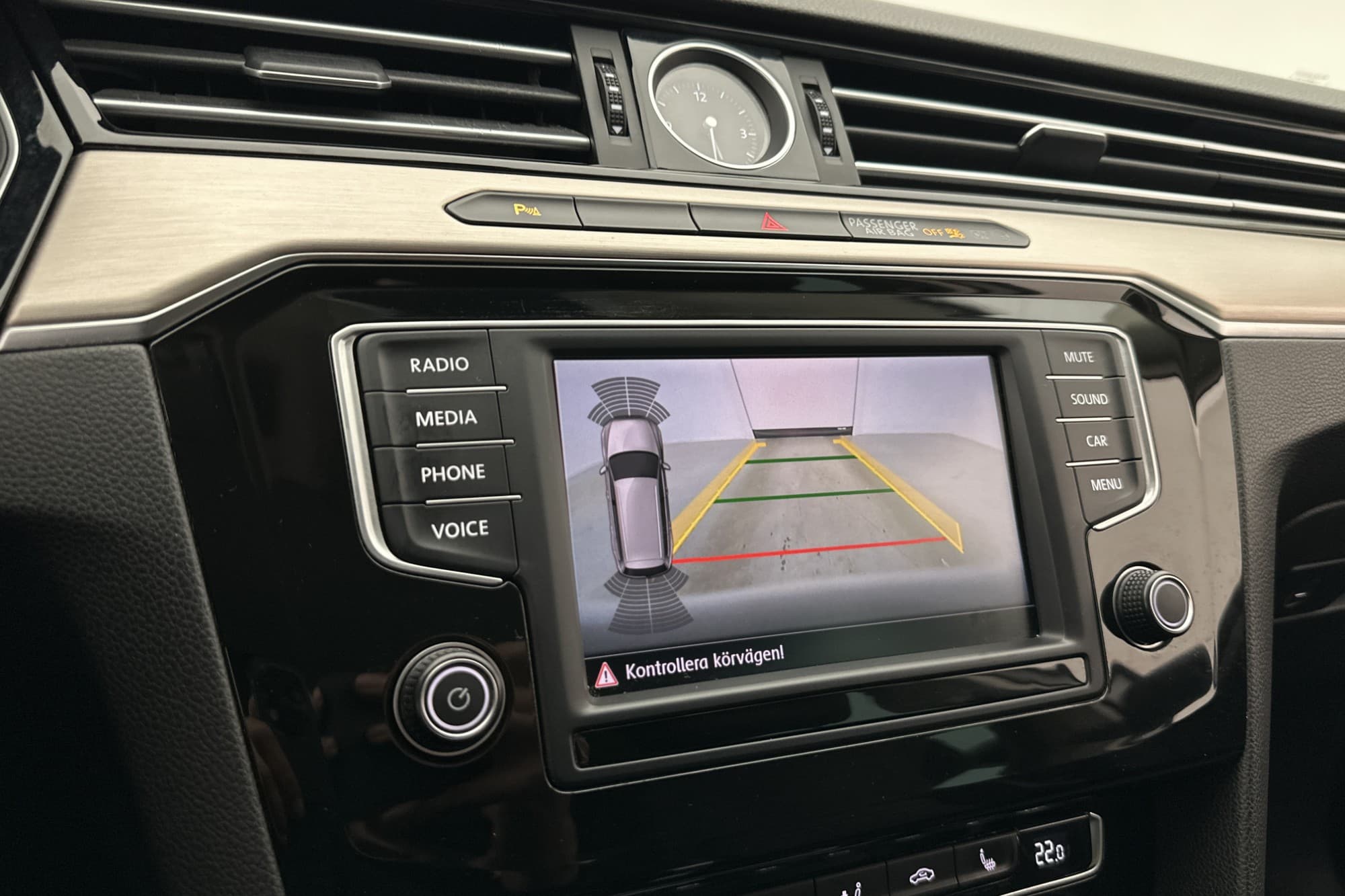 Volkswagen Passat R-Line Executive Värmare Kamera Skinn