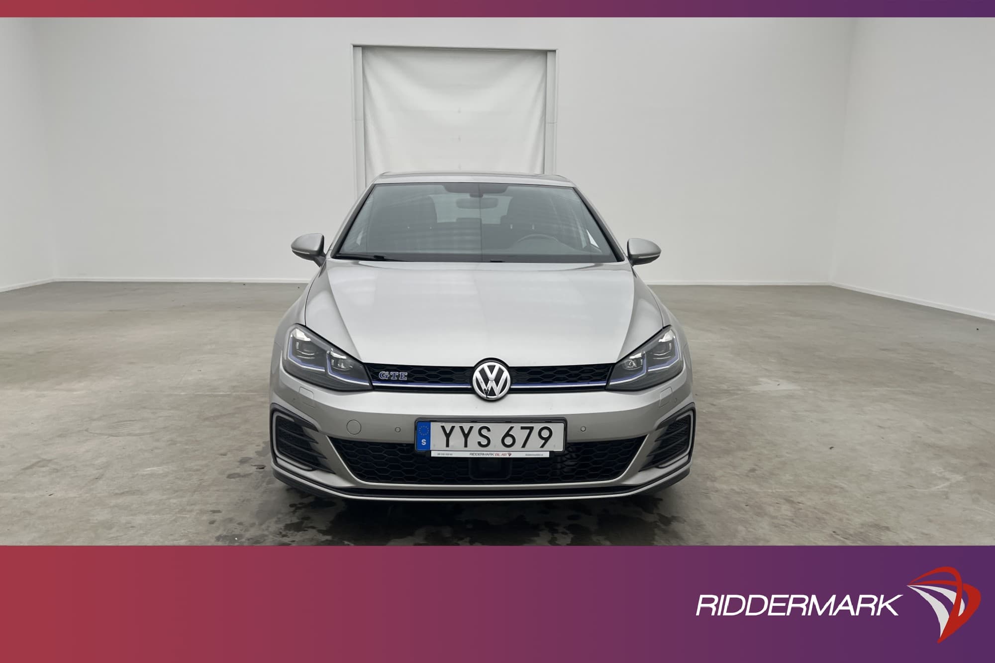 Volkswagen Golf GTE 204hk