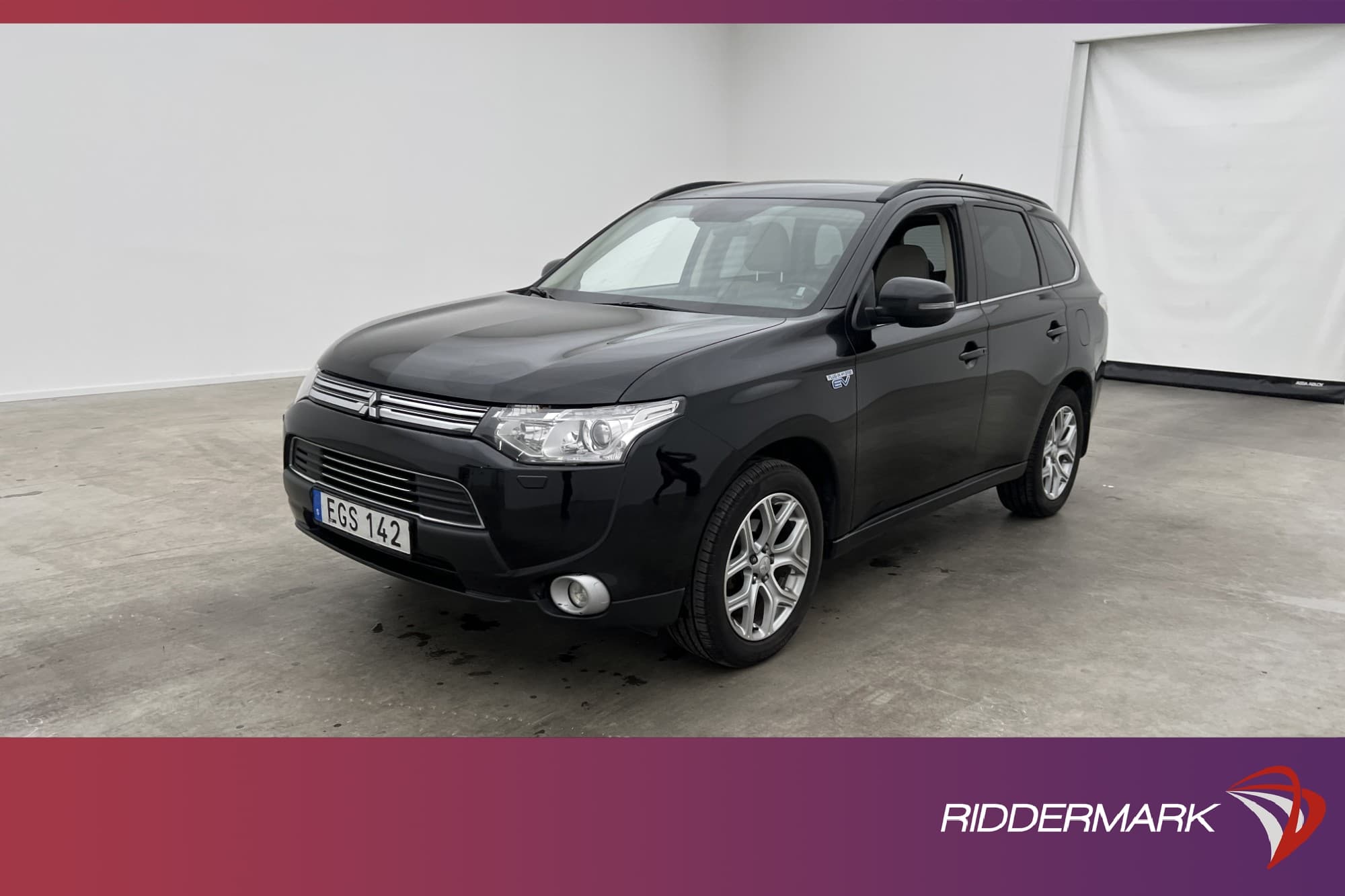 Mitsubishi Outlander PHEV 4WD