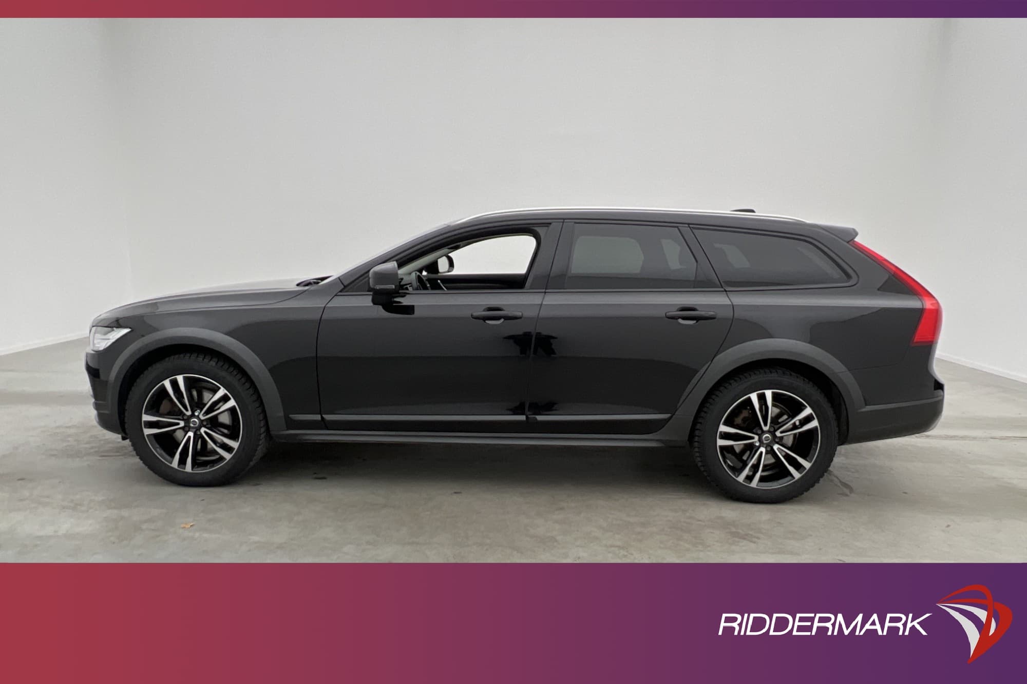 Volvo V90 Cross Country D4 AWD Momentum