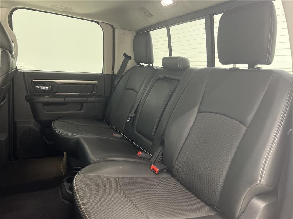 Dodge Ram Sport 1500 5.7 4WD 401hk Taklucka Navi Nyservad interiör