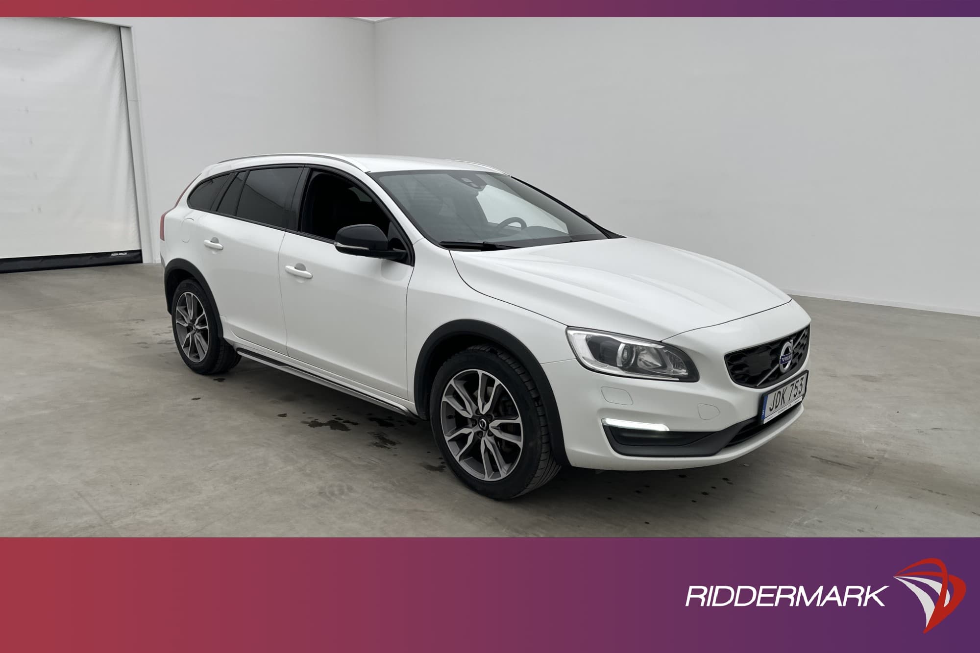Volvo V60 Cross Country D4 AWD