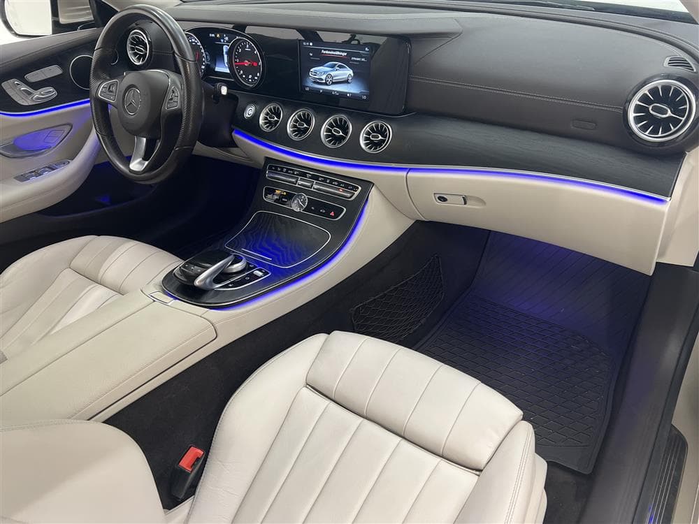 Mercedes-Benz E 220 d Coupé 194hk AMG D-värm Pano Skinn Naviinteriör