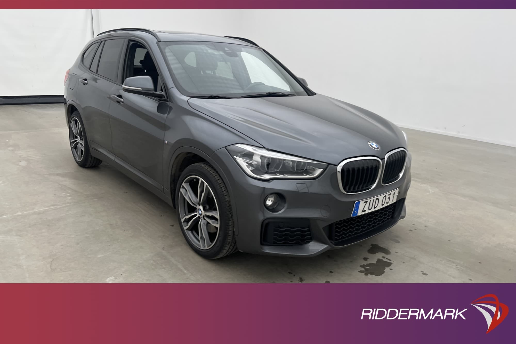 BMW X1 xDrive20d 190hk M Sport Pano Kamera HiFi HUD GPS Drag