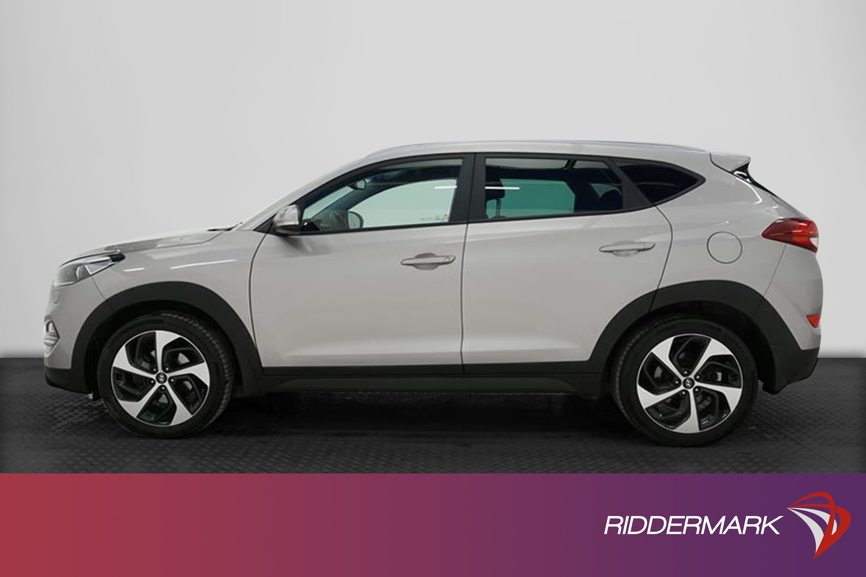 Hyundai Tucson 1.6T 4WD 177hk P-sensor Rattvärme Dragexteriör