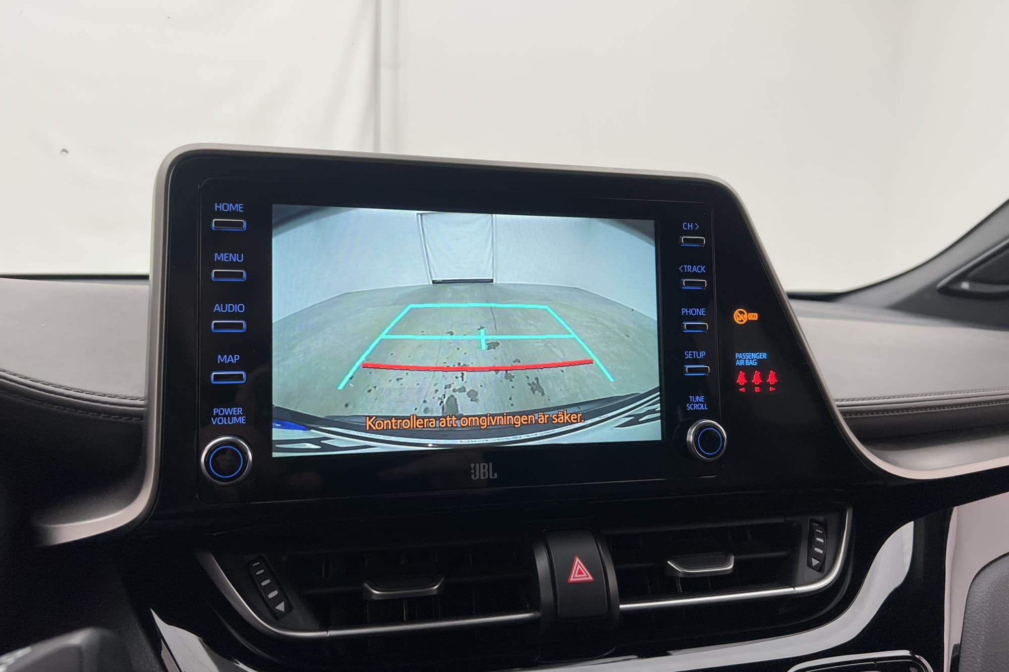 Toyota C-HR Hybrid 184hk Executive Skinn Rattvärm Kamera JBL