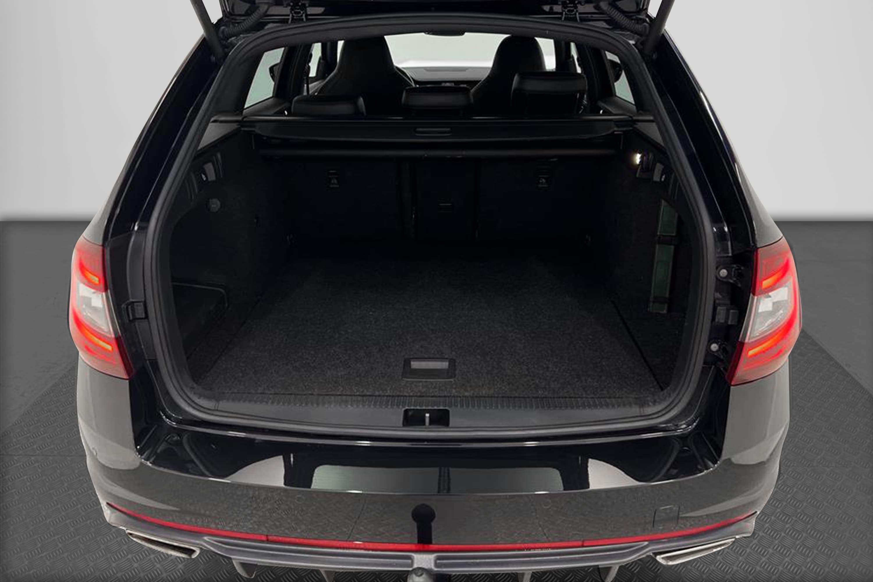 Skoda Octavia RS 2.0 TDI 184hk 4x4 Värmare Kamera GPS Cantoninteriör