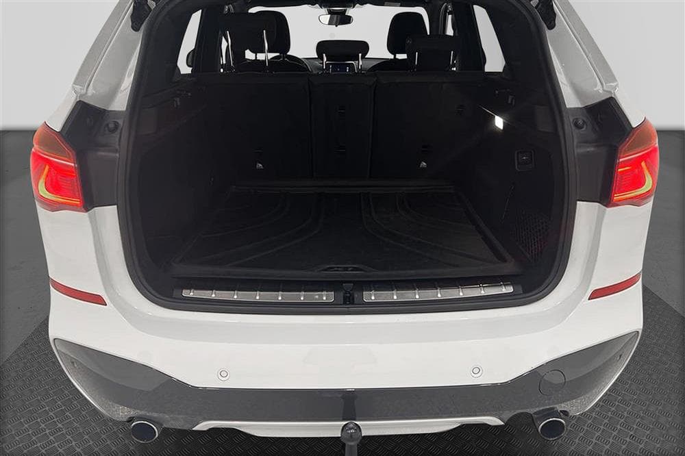 BMW X1 xDrive 20d 190hk M-Sport M-Värm B-Kamera 0,49l/milinteriör
