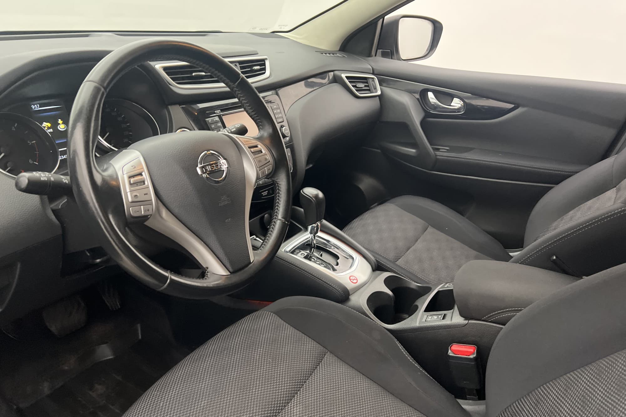 Nissan Qashqai 1.6 130hk N-Connecta Navi 360° Lane assist
