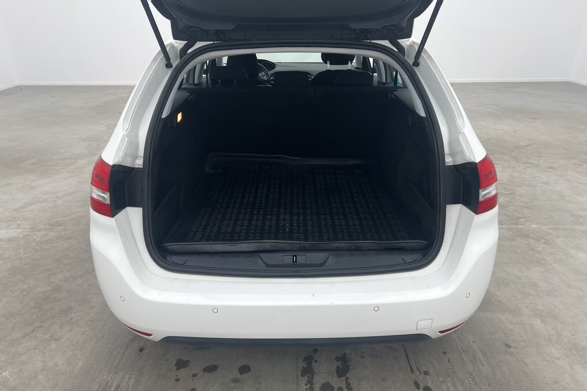 Peugeot 308 SW 1.6 99hk Active M&K-Värmare Sensorer