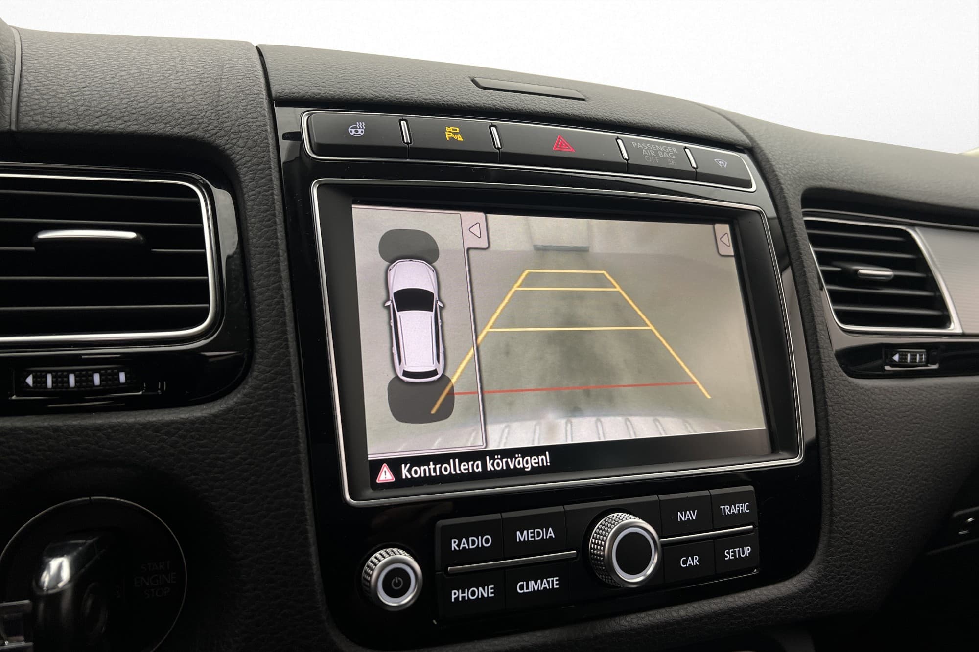 Volkswagen Touareg V6 262hk 4M R-Line Kamera Värm Skinn Drag