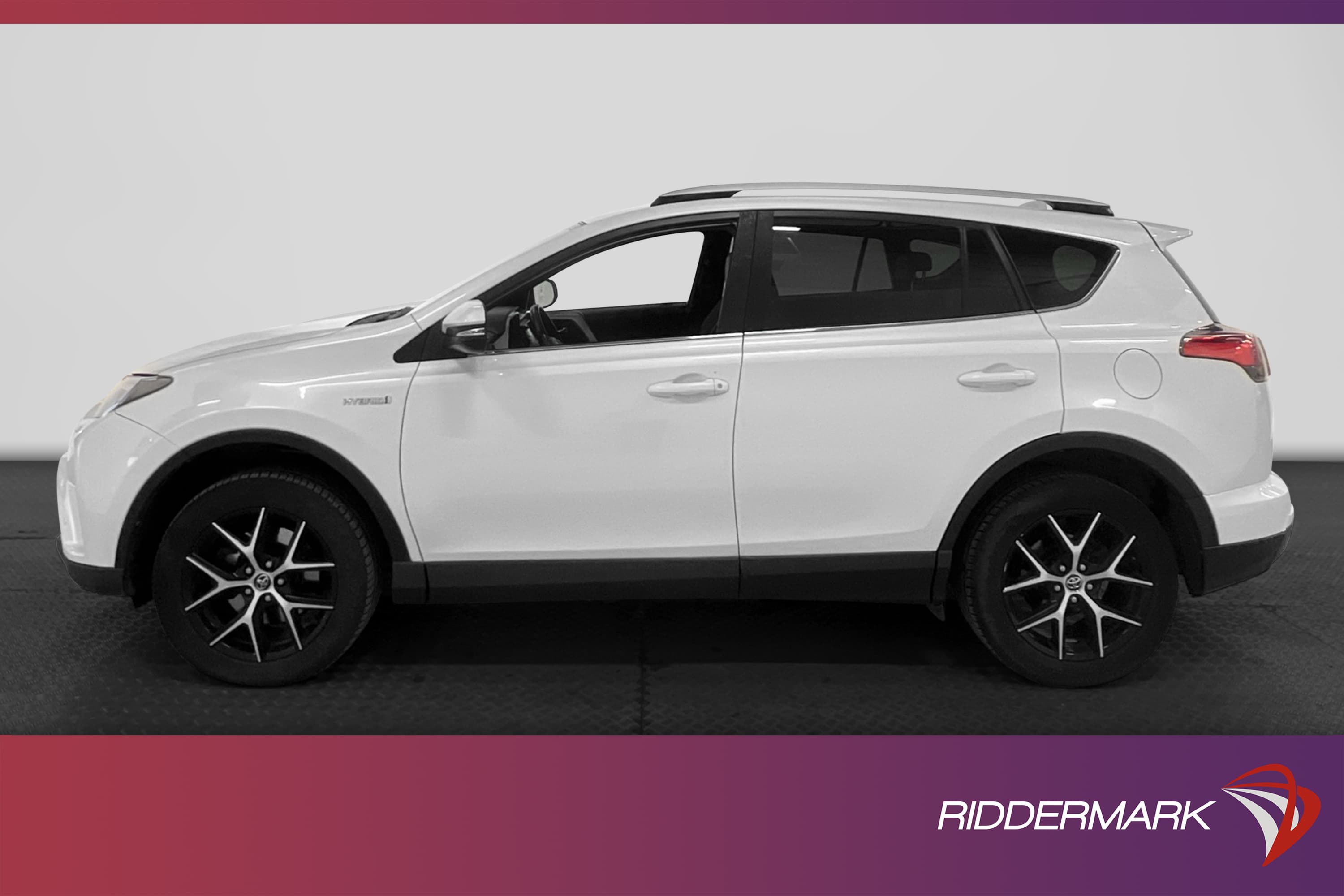 Toyota RAV4 Hybrid 2.5 197HK AWD