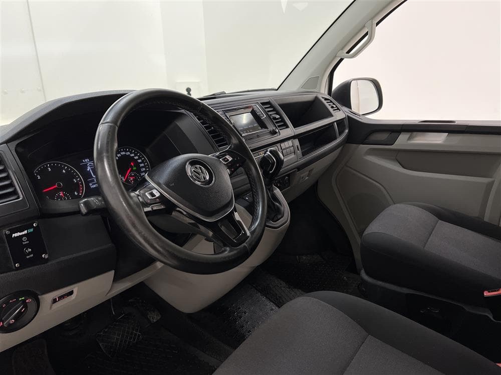 Volkswagen Transporter 2.0TDI Aut 4MOTION L2  Värmare Moms interiör