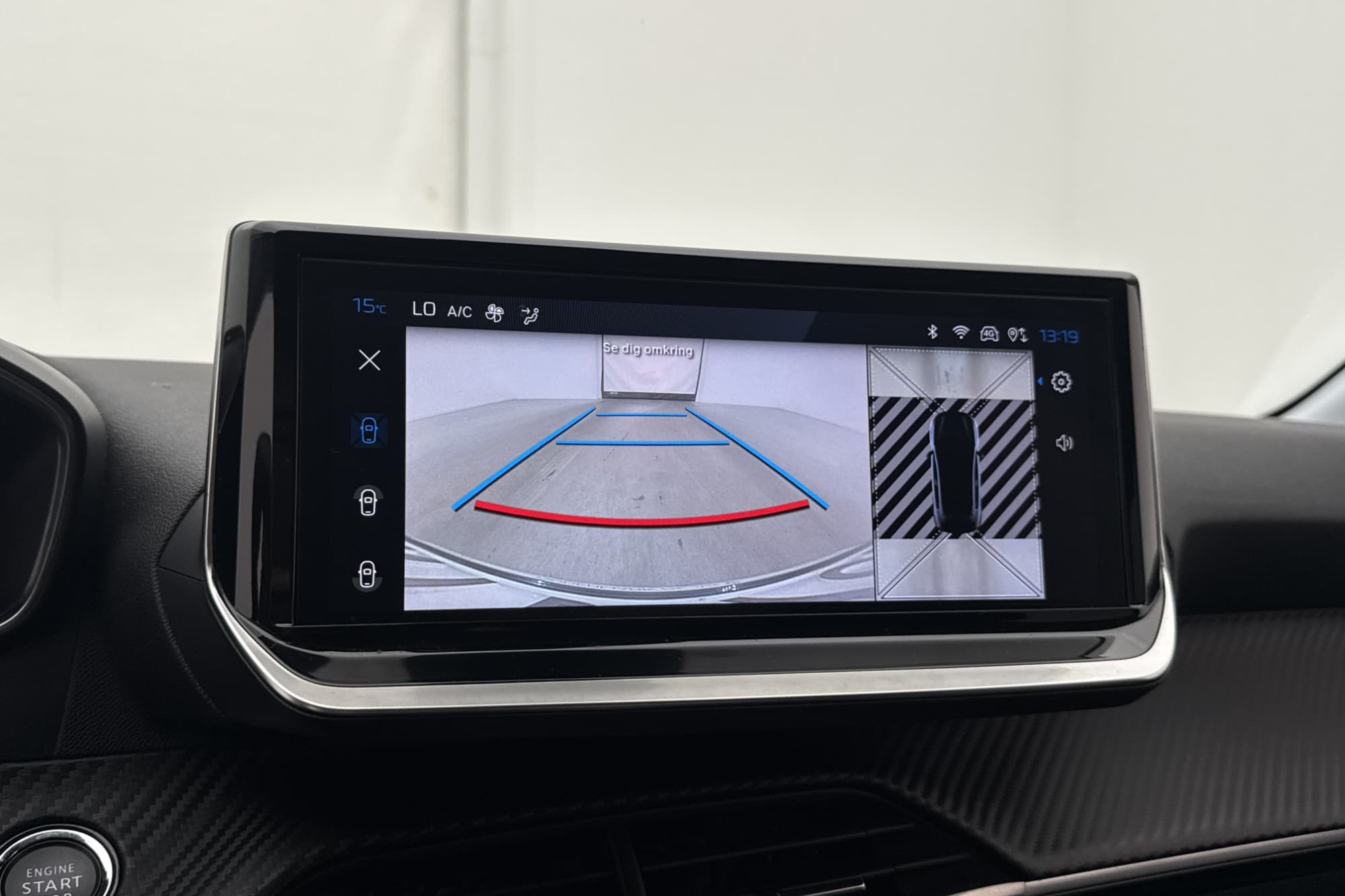 Peugeot 208 HYBRID 101hk Allure Cockpit 360° Kamera CarPlay