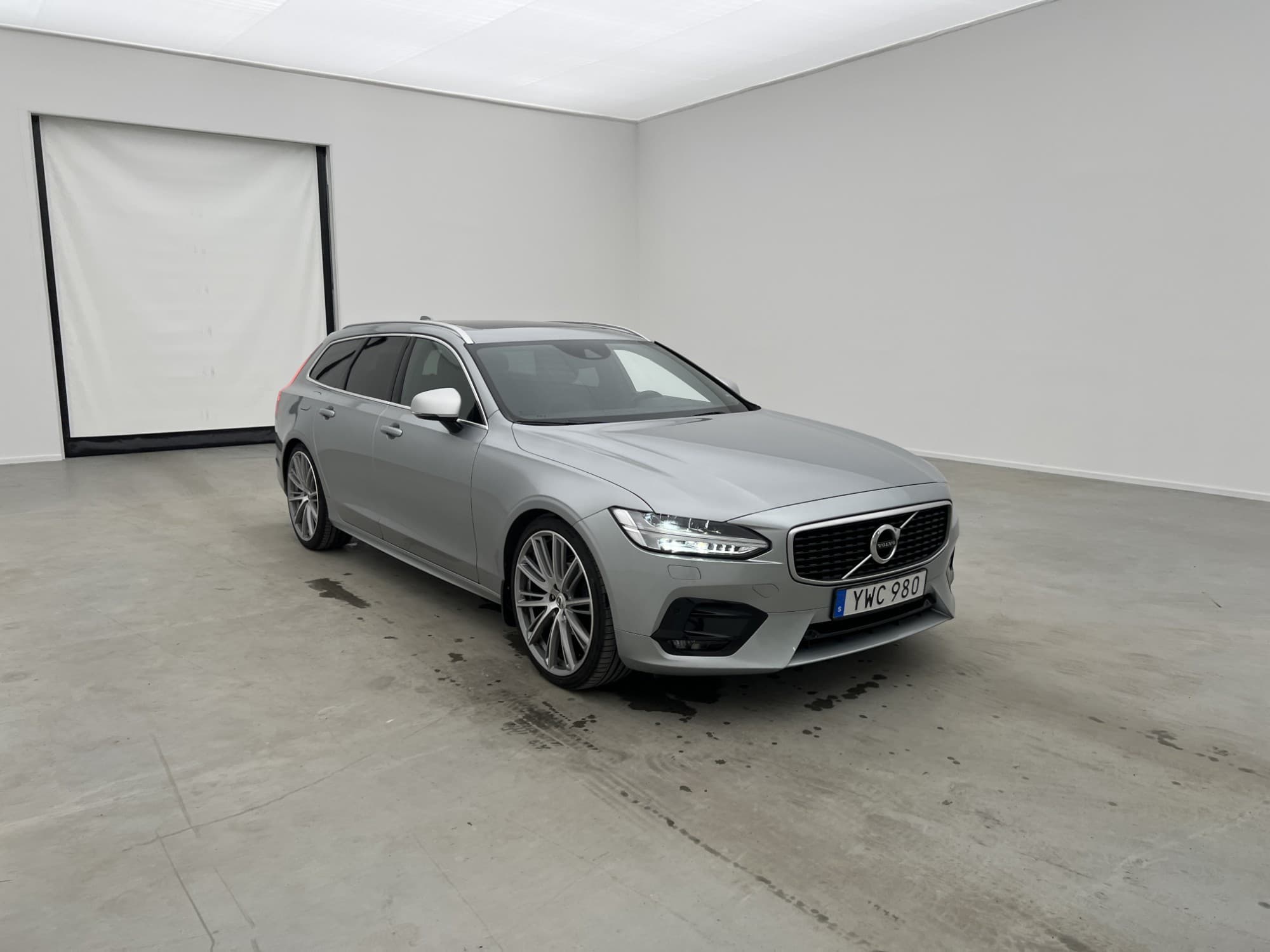 Volvo V90
