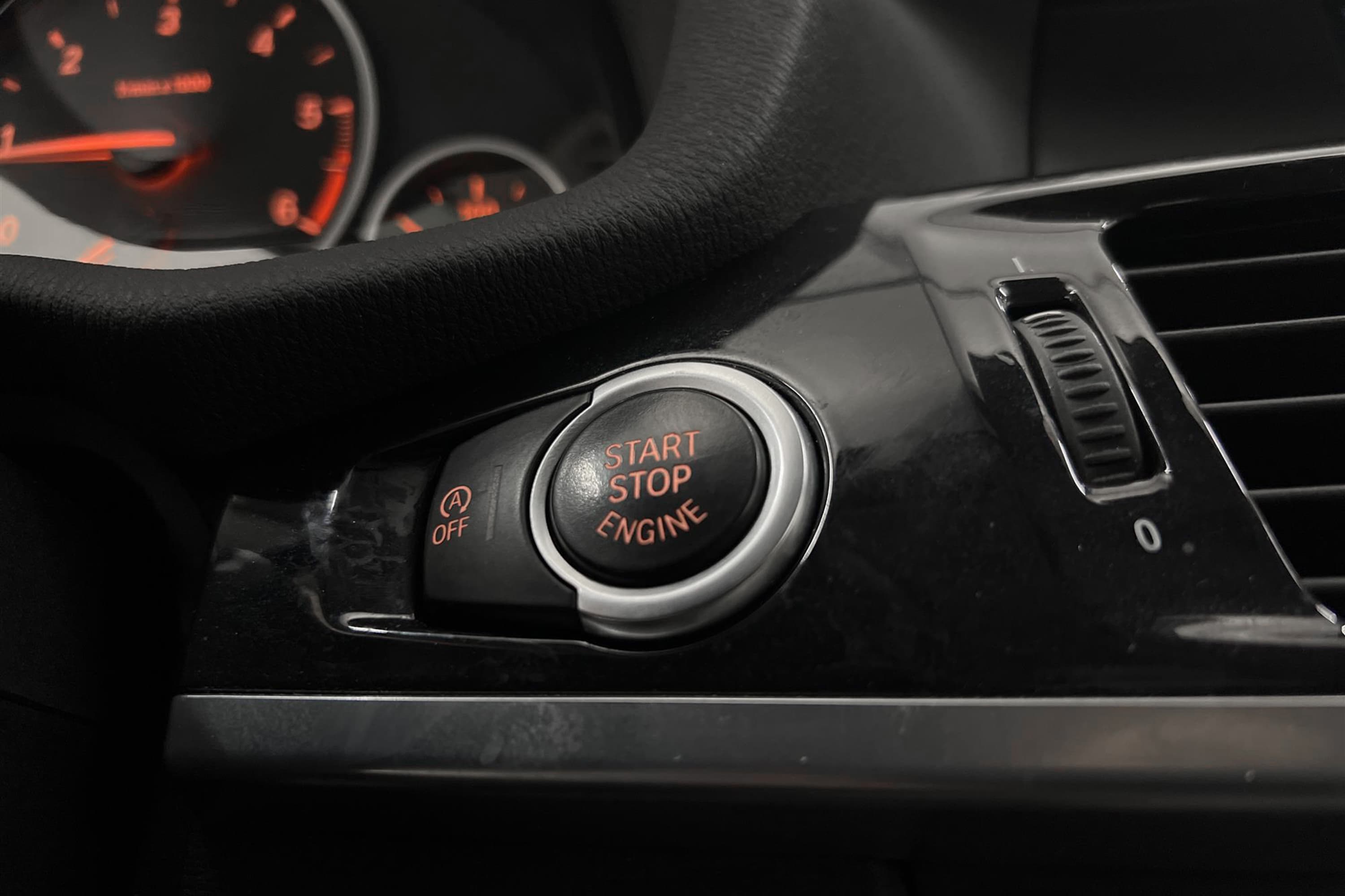 BMW X3 xDrive 20d 184hk D-Värm Skinn Keyless PDC Drag