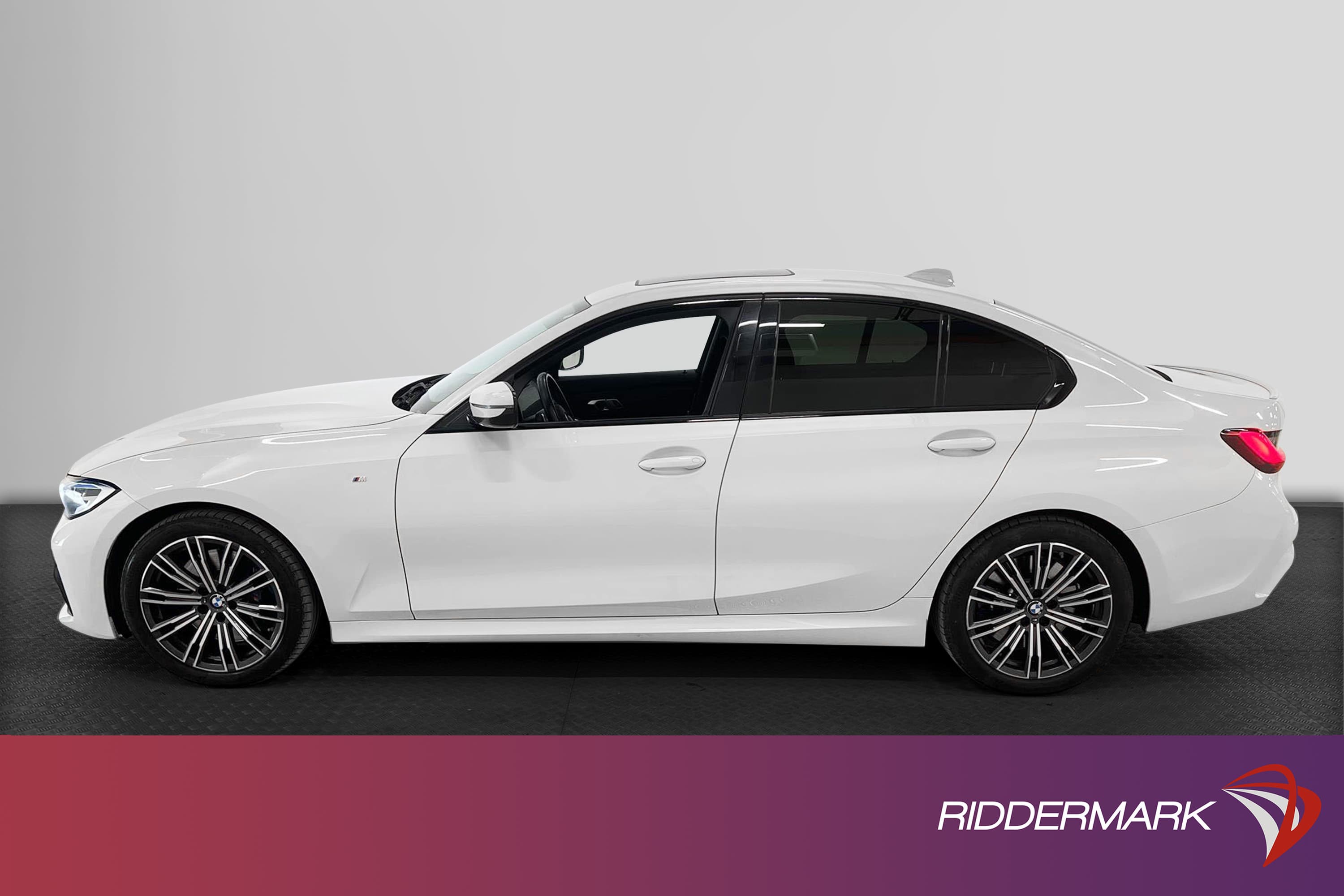 BMW 330i xDrive 258hk M Sport H/K Display Key Navi Drag Värm
