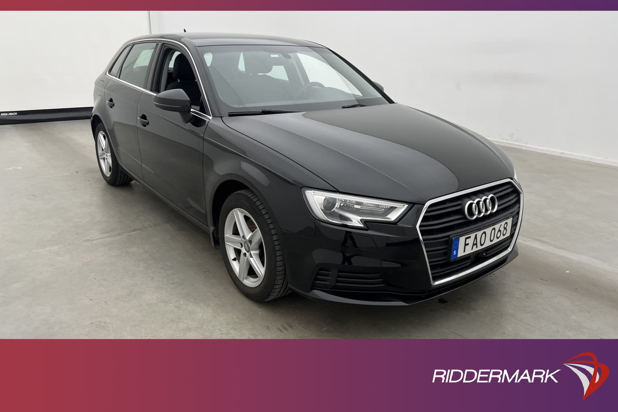 Audi A3 35 TFSI 150hk Proline CarPlay Sensorer Adap-fart