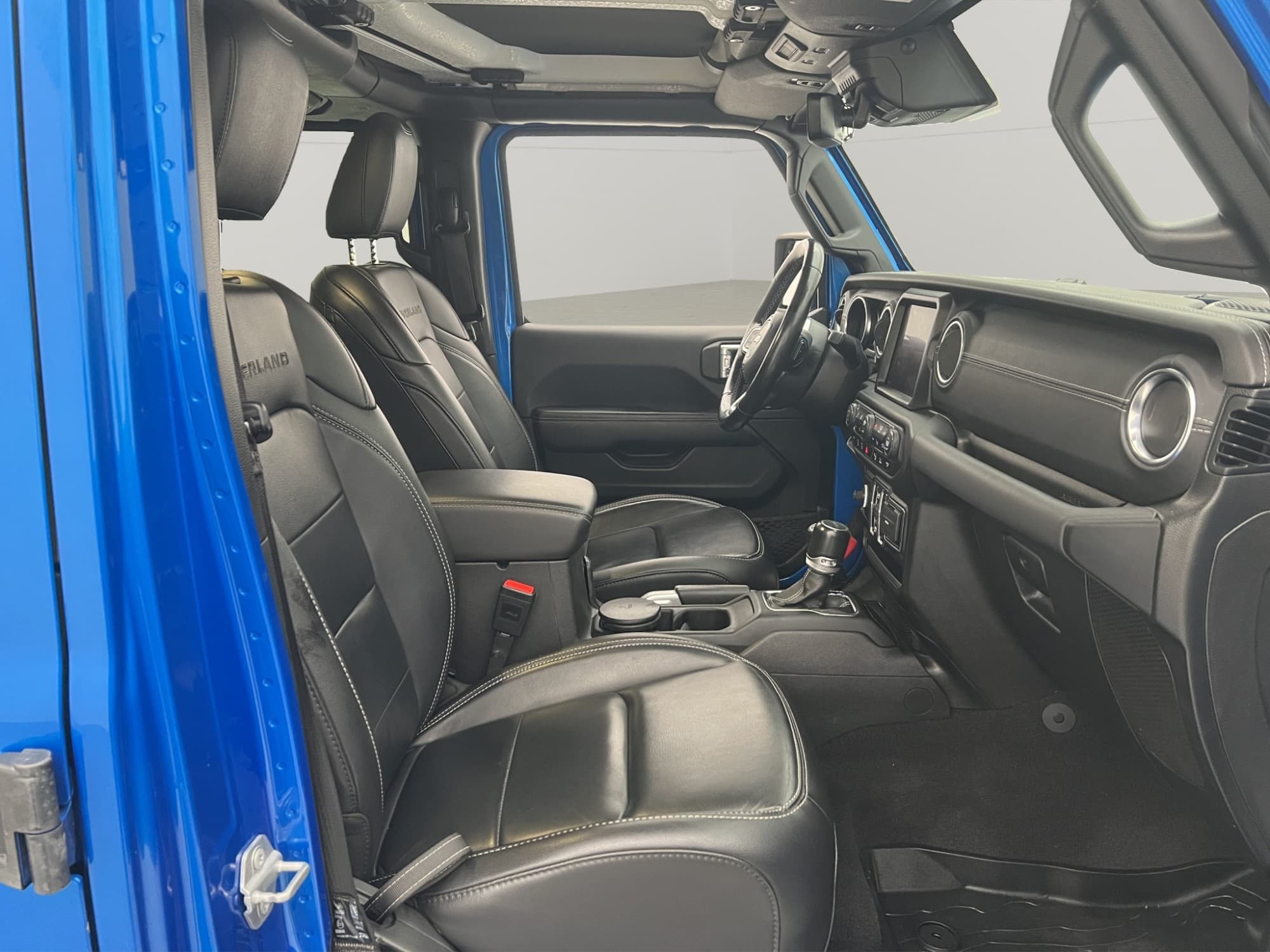 Jeep Gladiator 3.0 V6 4WD 264hk Overland D-Värmare Drag MOMS