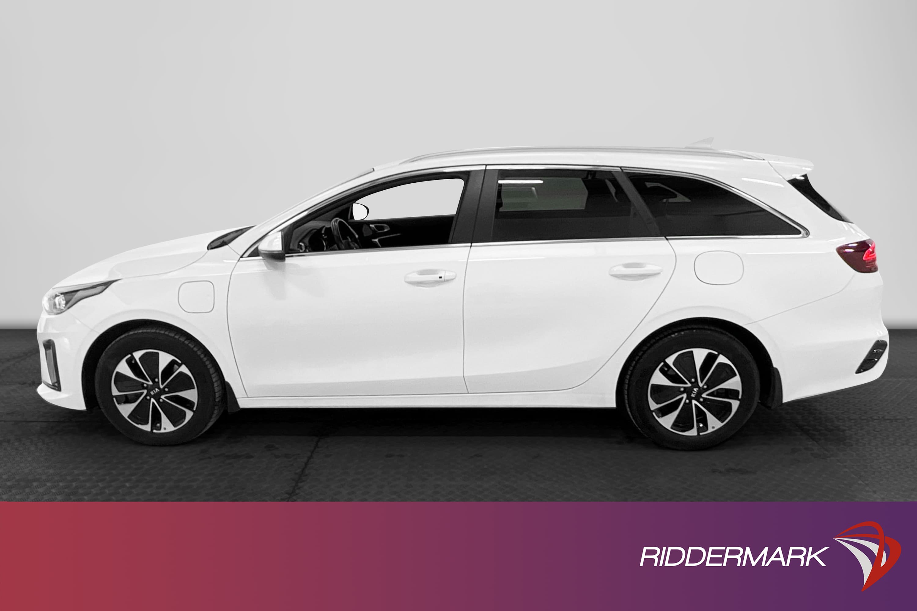 Kia Cee´d Plug-in SW 141hk