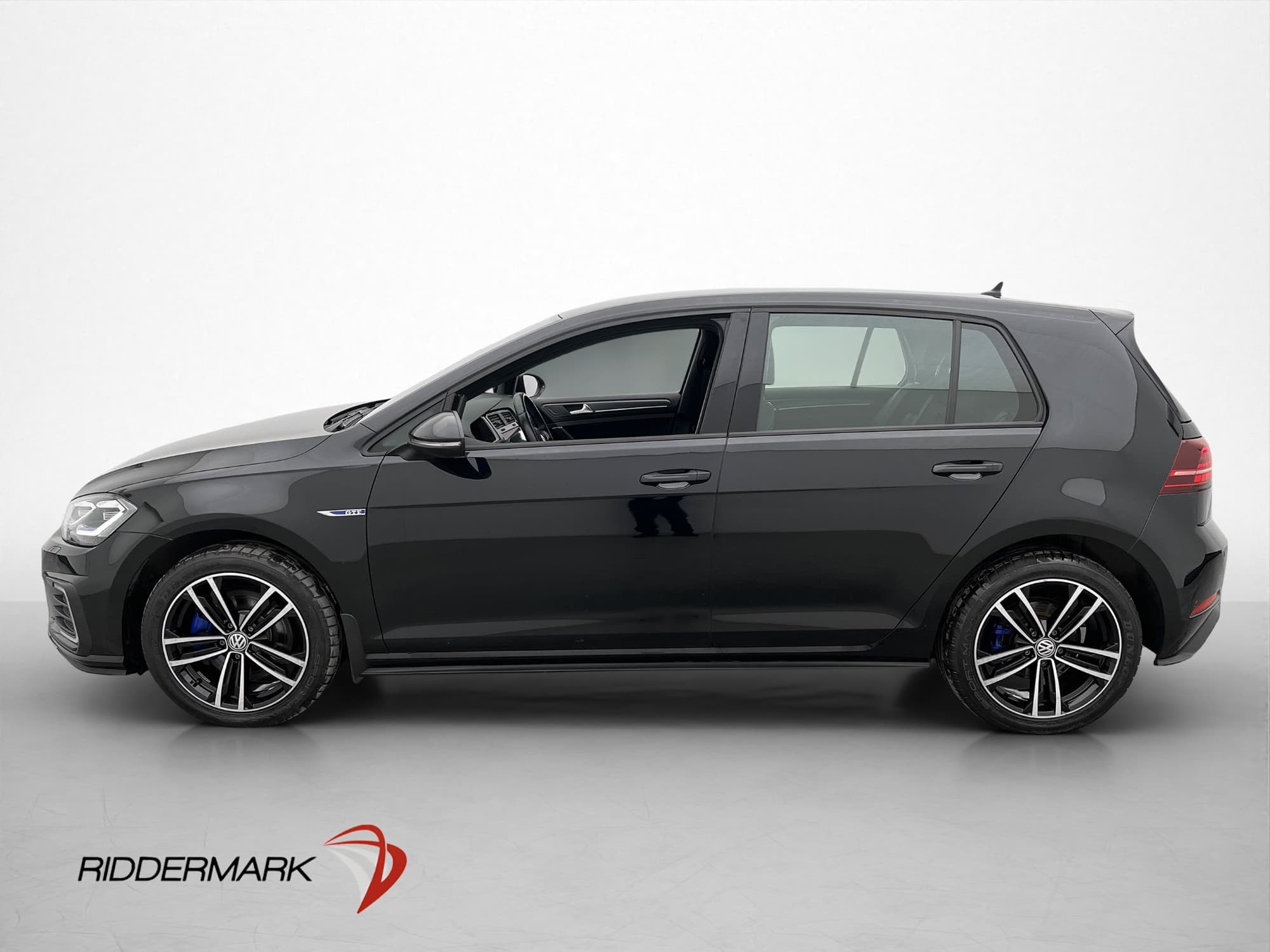 Volkswagen Golf GTE 204hk Cockpit Sensorer CarPlay Adp-Fart