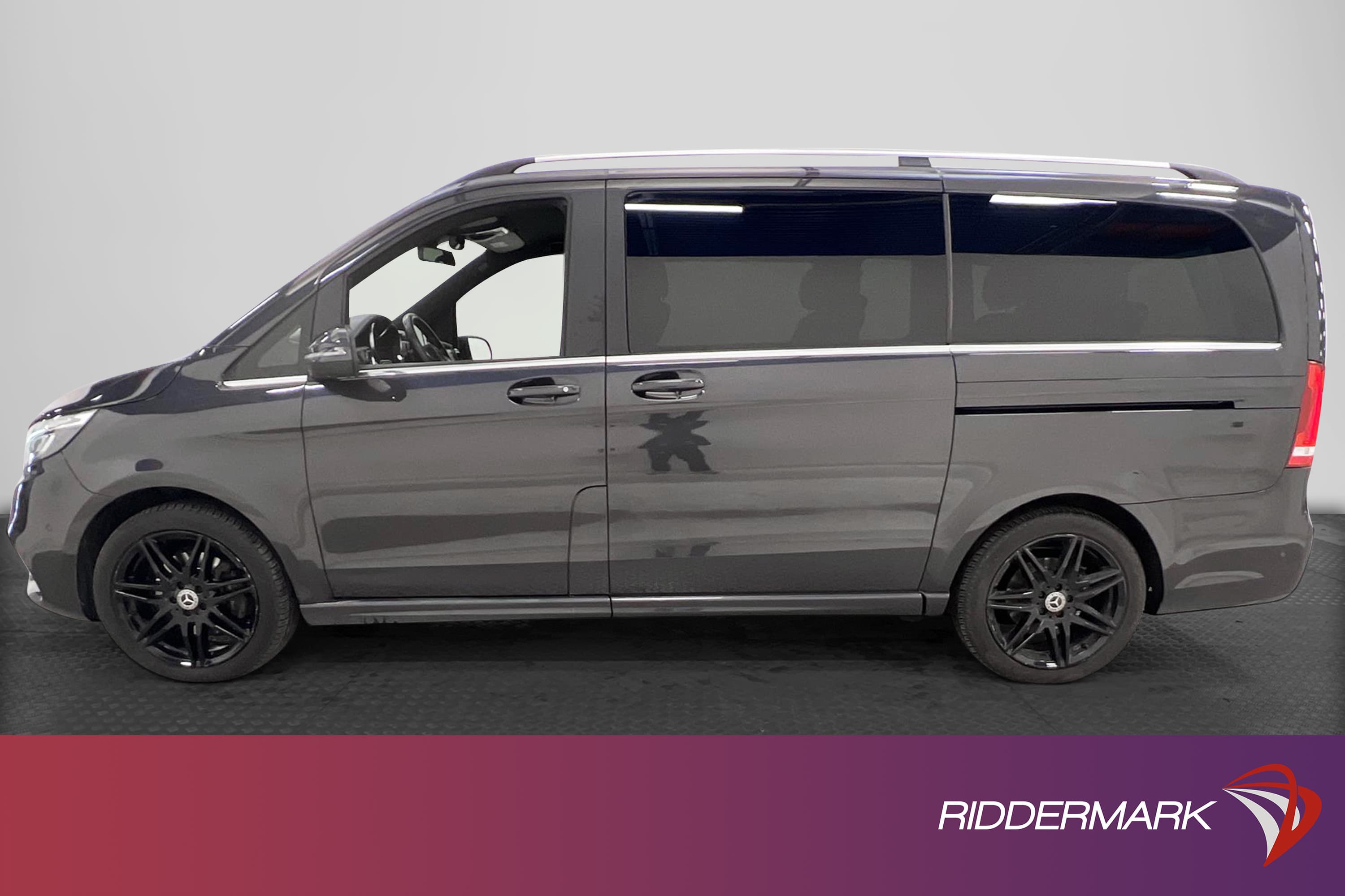 Mercedes-Benz V300 AMG 4MATIC Värmare Burmester Drag Moms