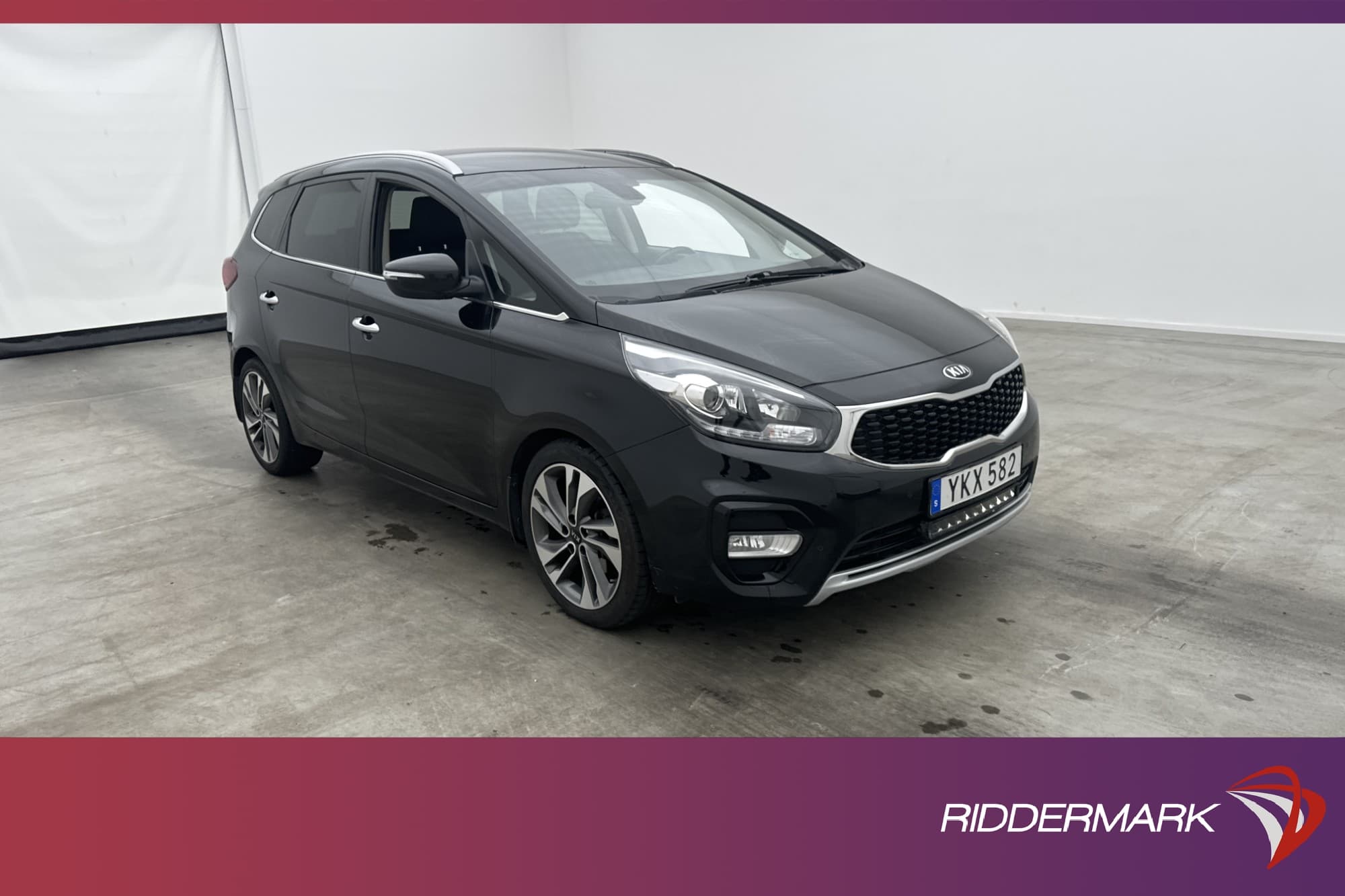 Kia Carens 1.7 141hk