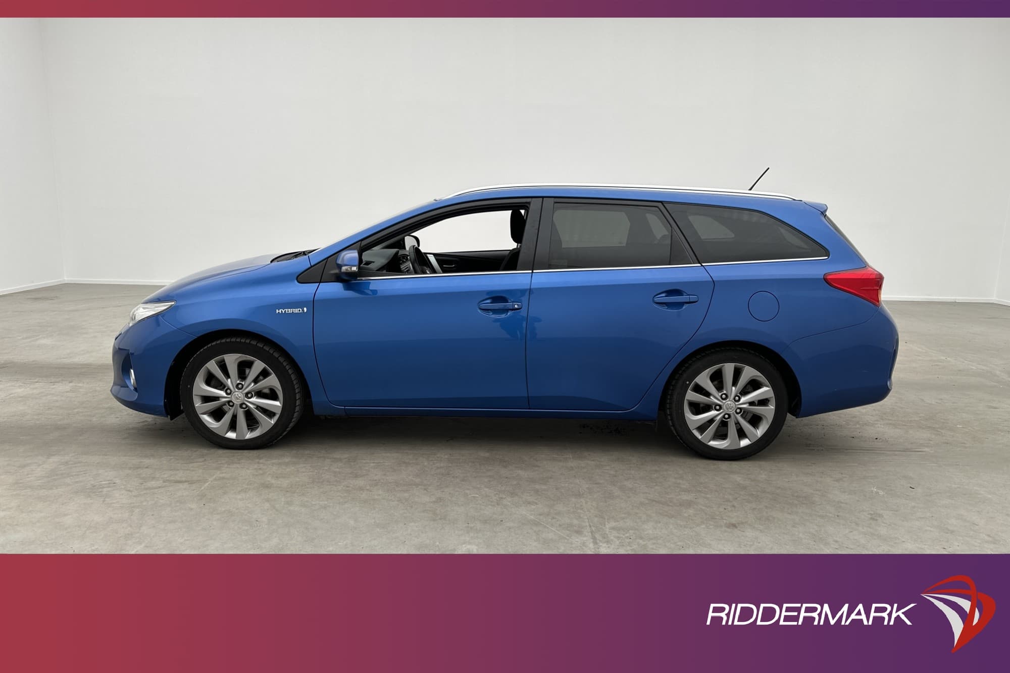 Toyota Auris TS Hybrid 136hk