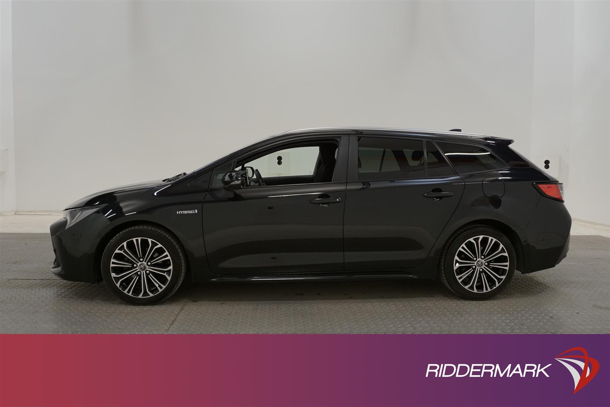 Toyota Corolla Hybrid e-CVT 122hk Teknik Paket