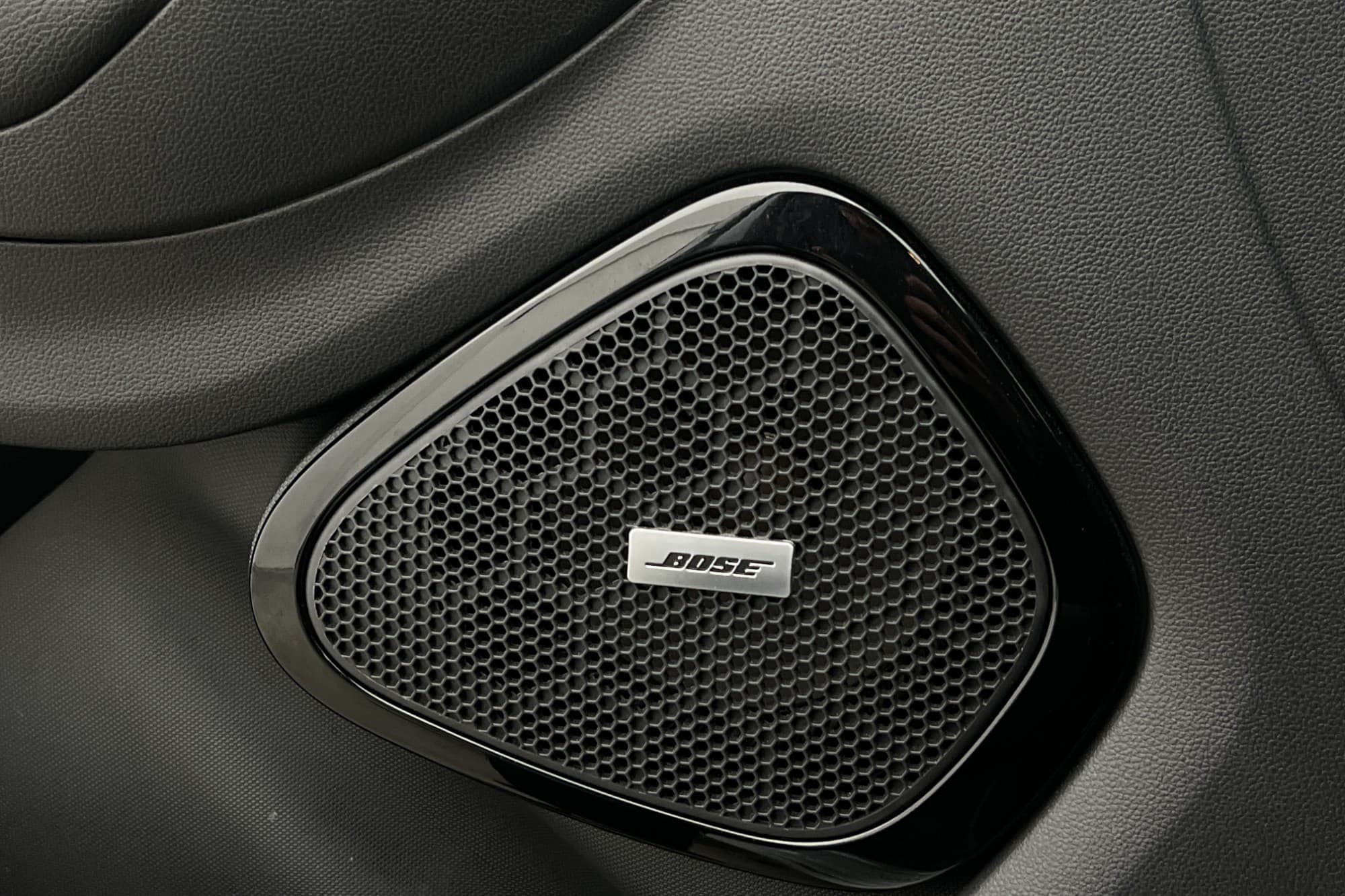 Renault ZOE R110 41kWh Batteriköp Iconic BOSE Navi Kamera