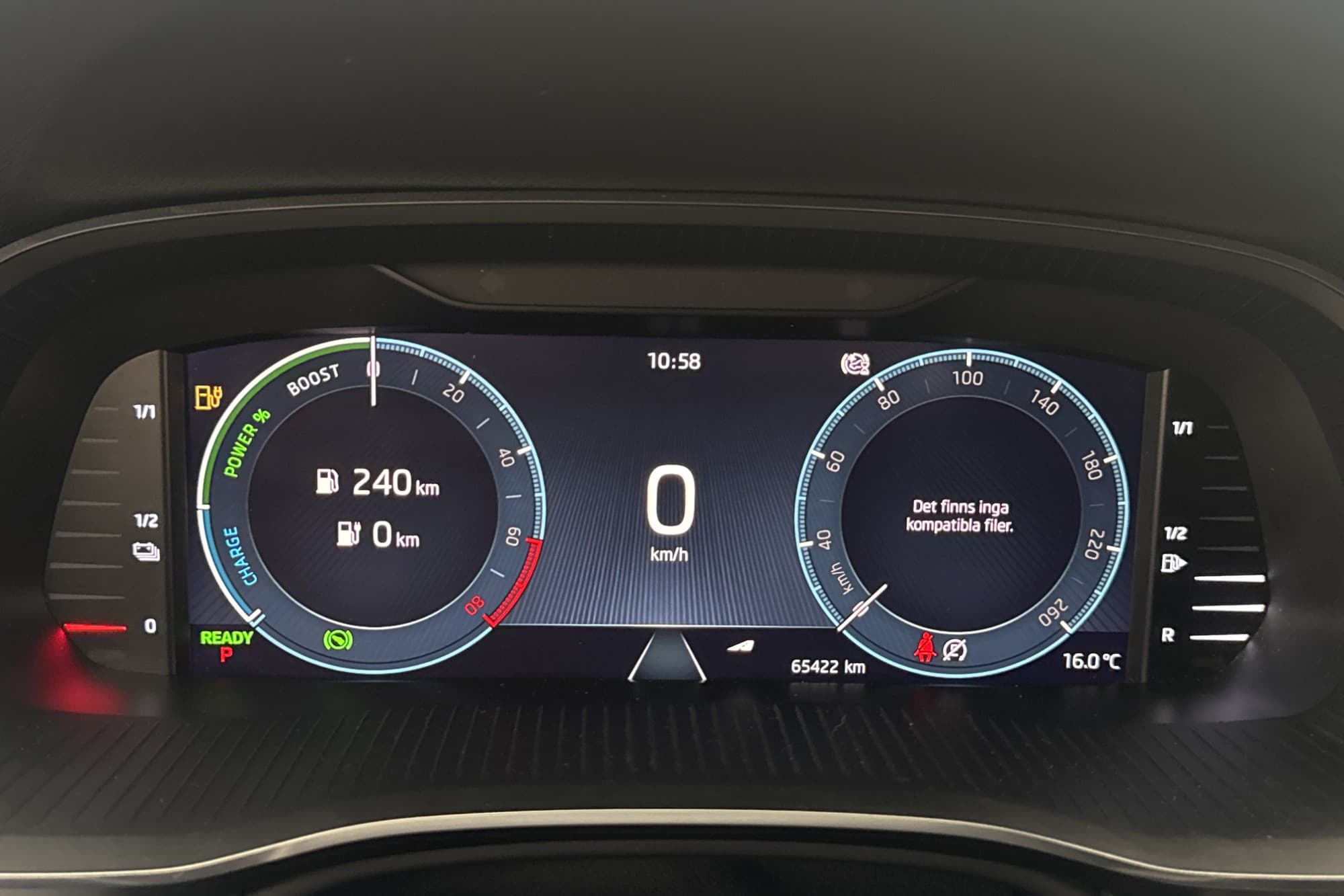 Skoda Octavia iV Plug-in Hybrid 204hk Style Cockpit CarPlay