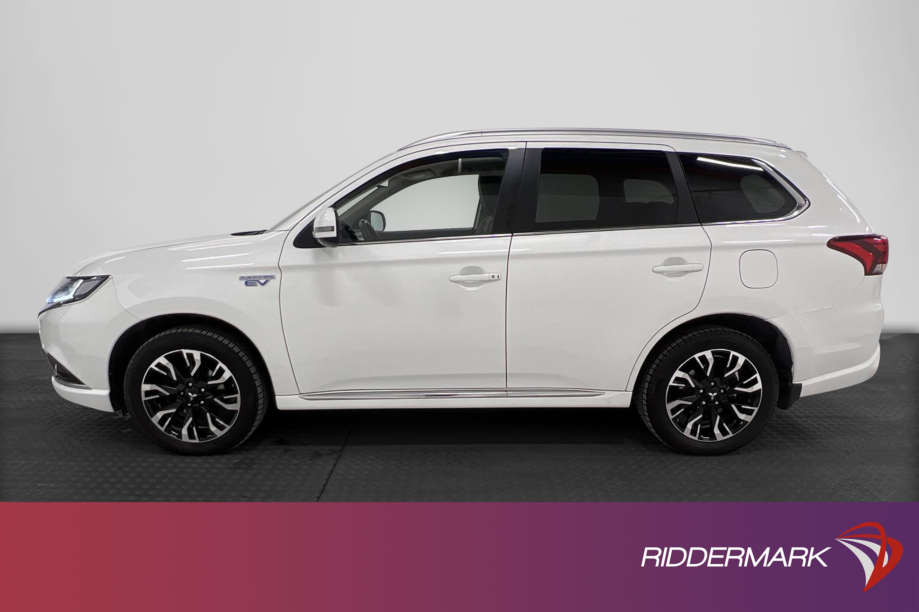 Mitsubishi Outlander PHEV 4WD 203hk