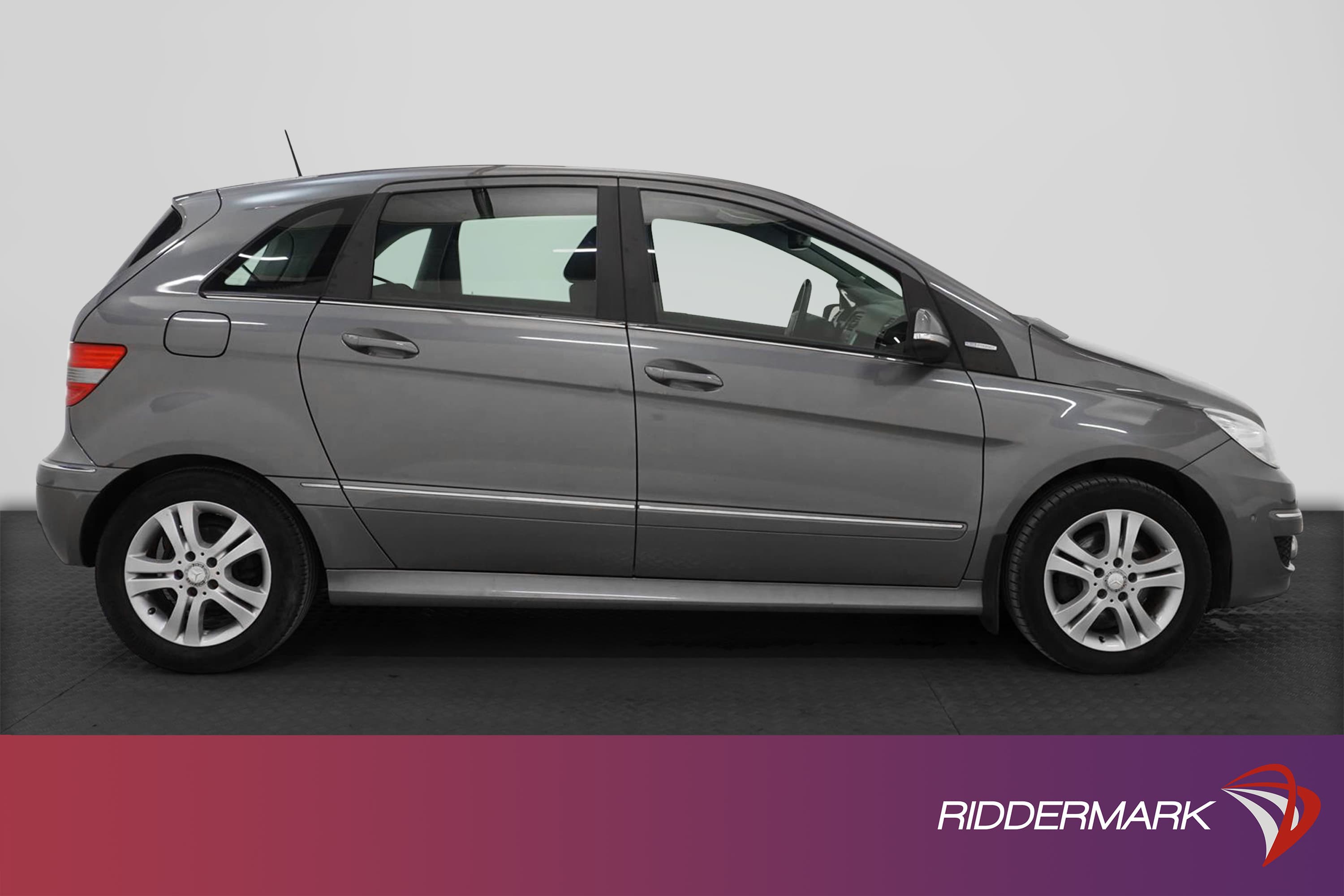 Mercedes-Benz B 180 116hk M&K-Värmare Dragkrok PDC Nyservad