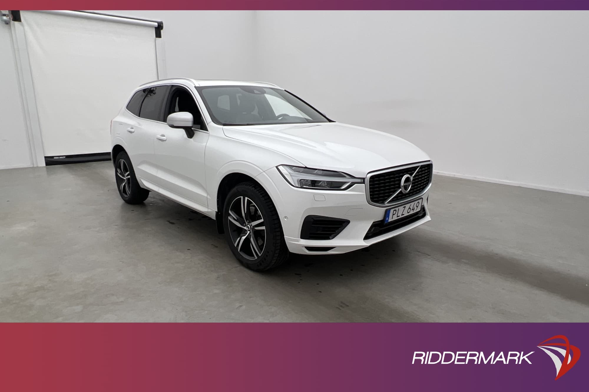 Volvo XC60 Recharge T8 AWD R-Design VOC Pano HUD Drag 360°