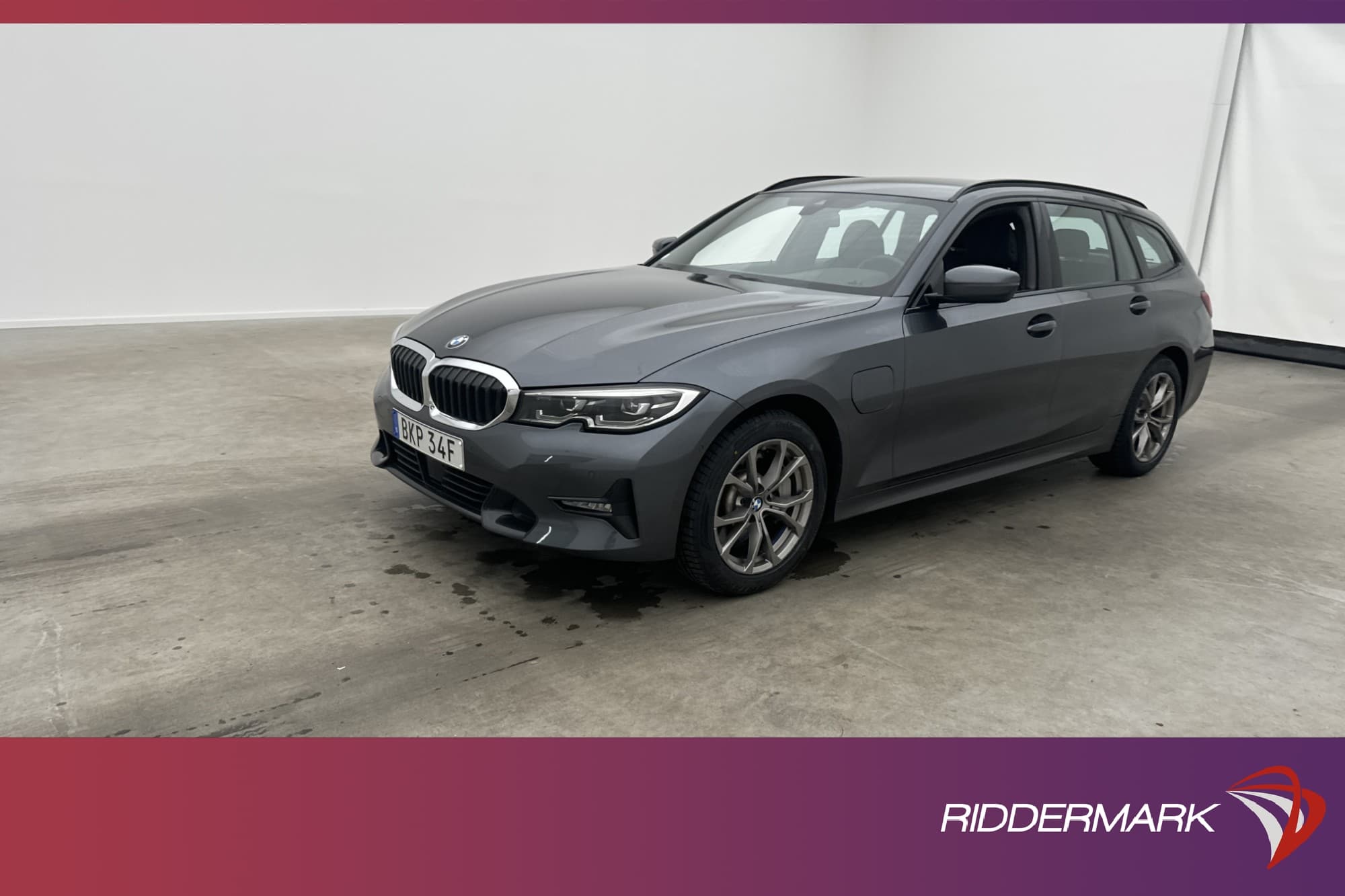 BMW 330e Touring