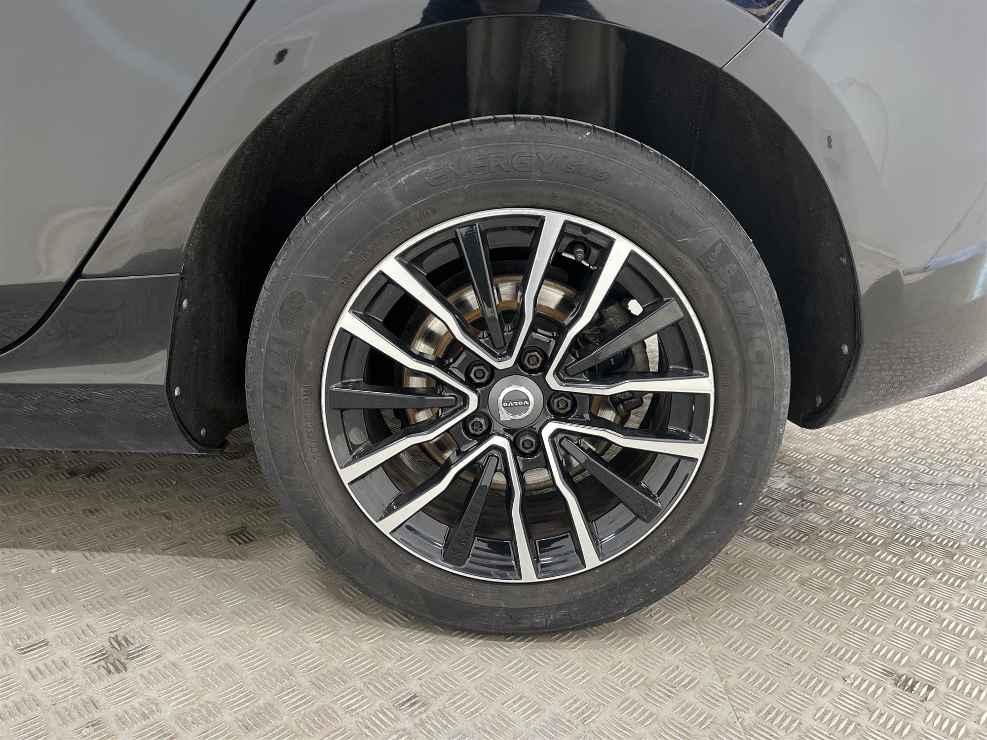 Volvo V40 D2 120hk Momentum Värmare Drag LED 0,34l/mil