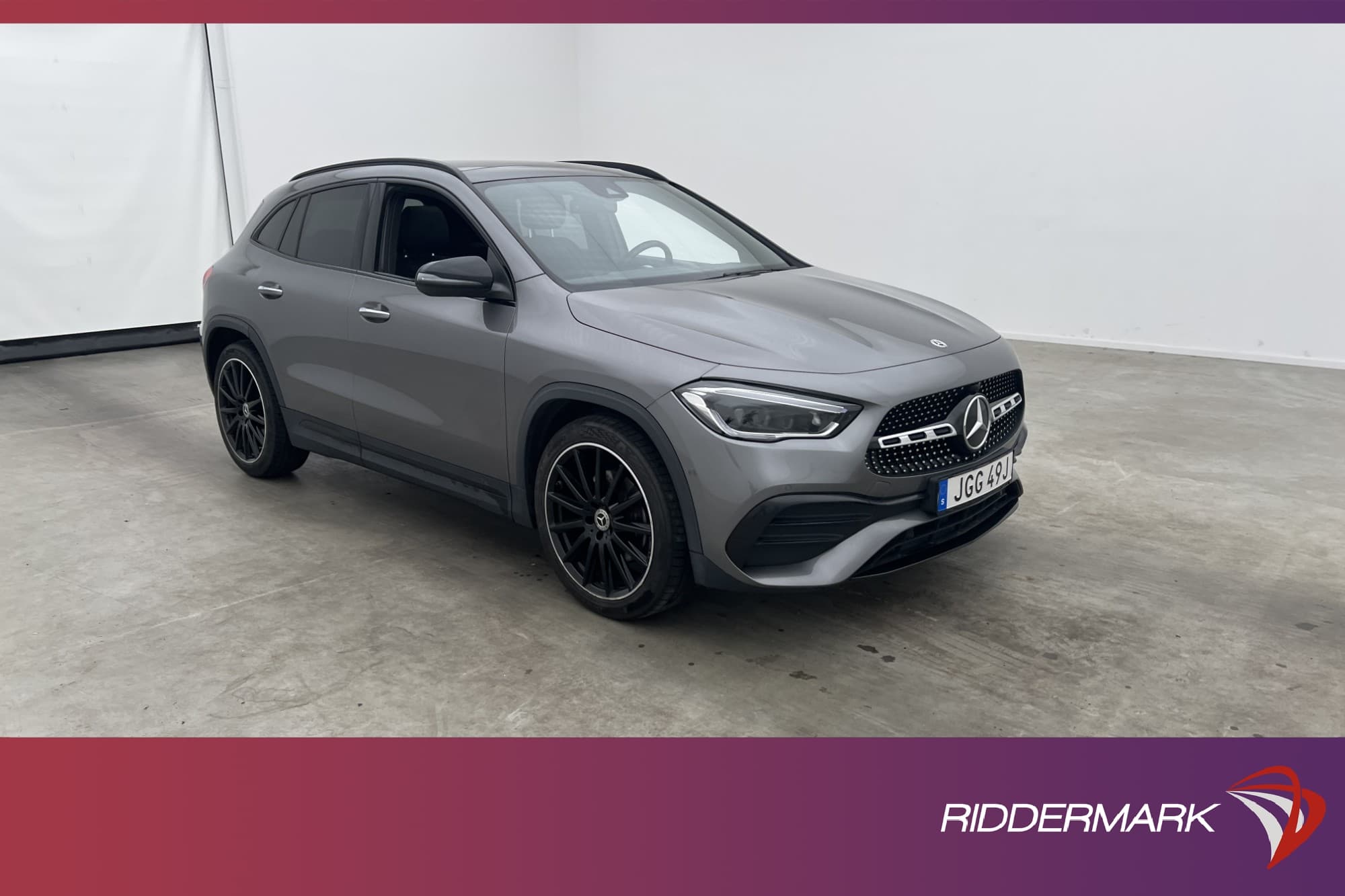 Mercedes-Benz GLA 200 4M AMG Wide Pano Drag B-kamera Navi