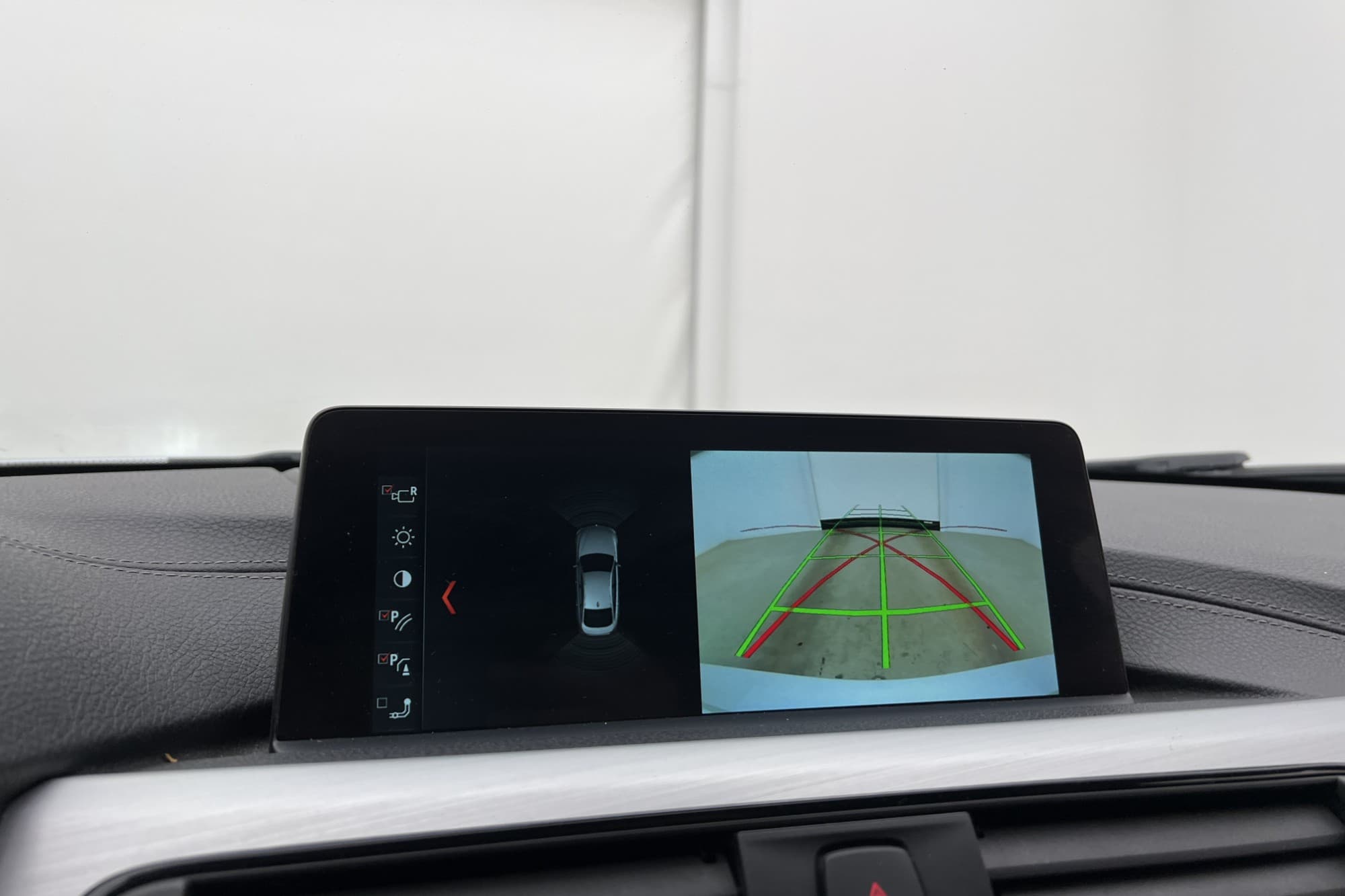 BMW 420 d xDrive Gran Coupé Sport line  Cockpit HiFi Kamera