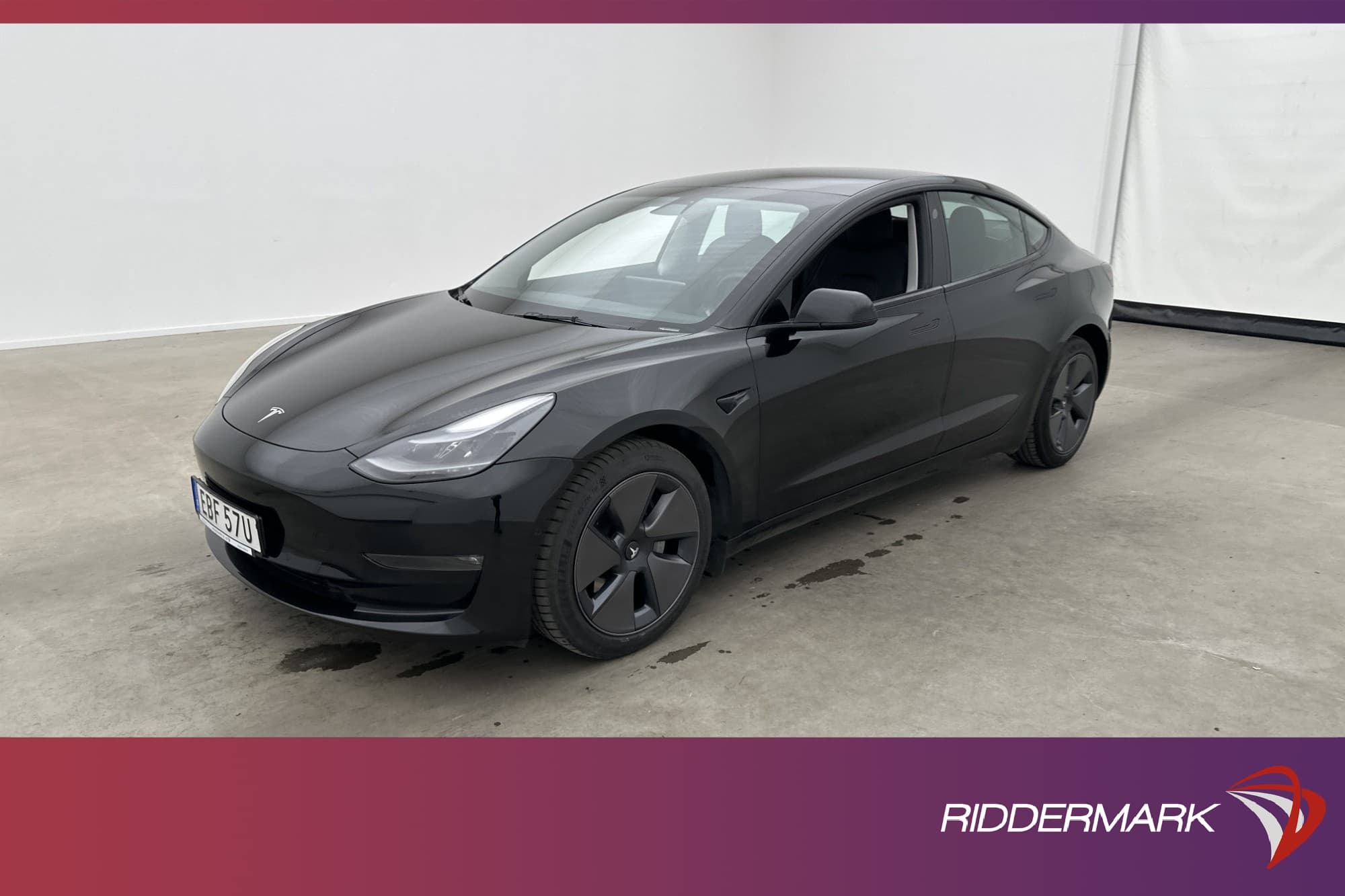 Tesla Model 3 Long Range AWD Autopilot Svensksåld MOMS