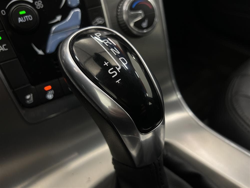 Volvo S60 Cross Country D4 AWD Summum VOC Navi D-Värm Skinn