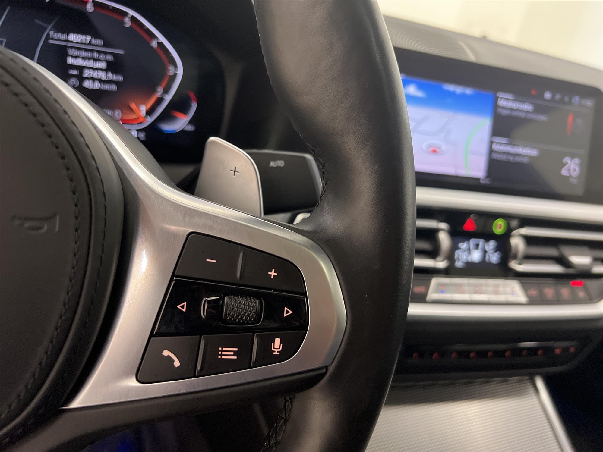 BMW 330i xDrive 258hk M Sport H/K Display Key Navi Drag Värm