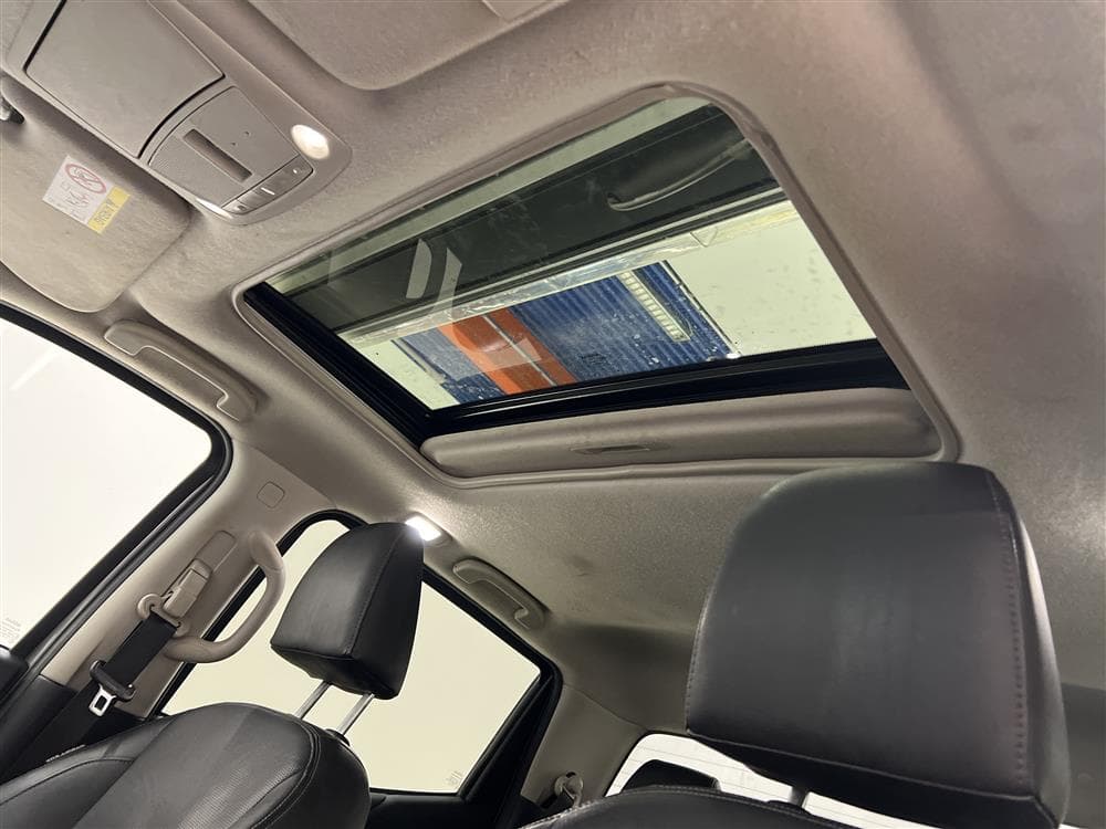 Nissan Navara 2.3 dCi Tekna 4x4 Eu6 190hk Diff Moms interiör