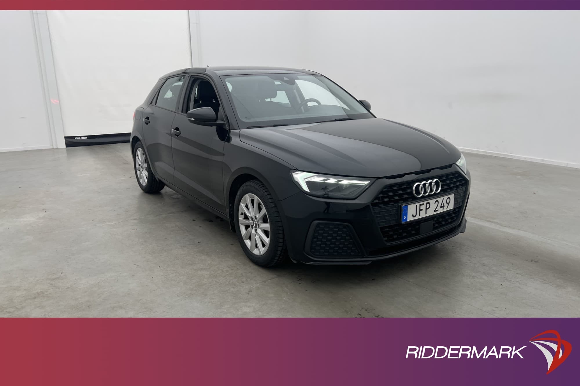 Audi A1 SB 30 TFSI 116hk Cockpit 0,49L/mil 360kr Årsskatt