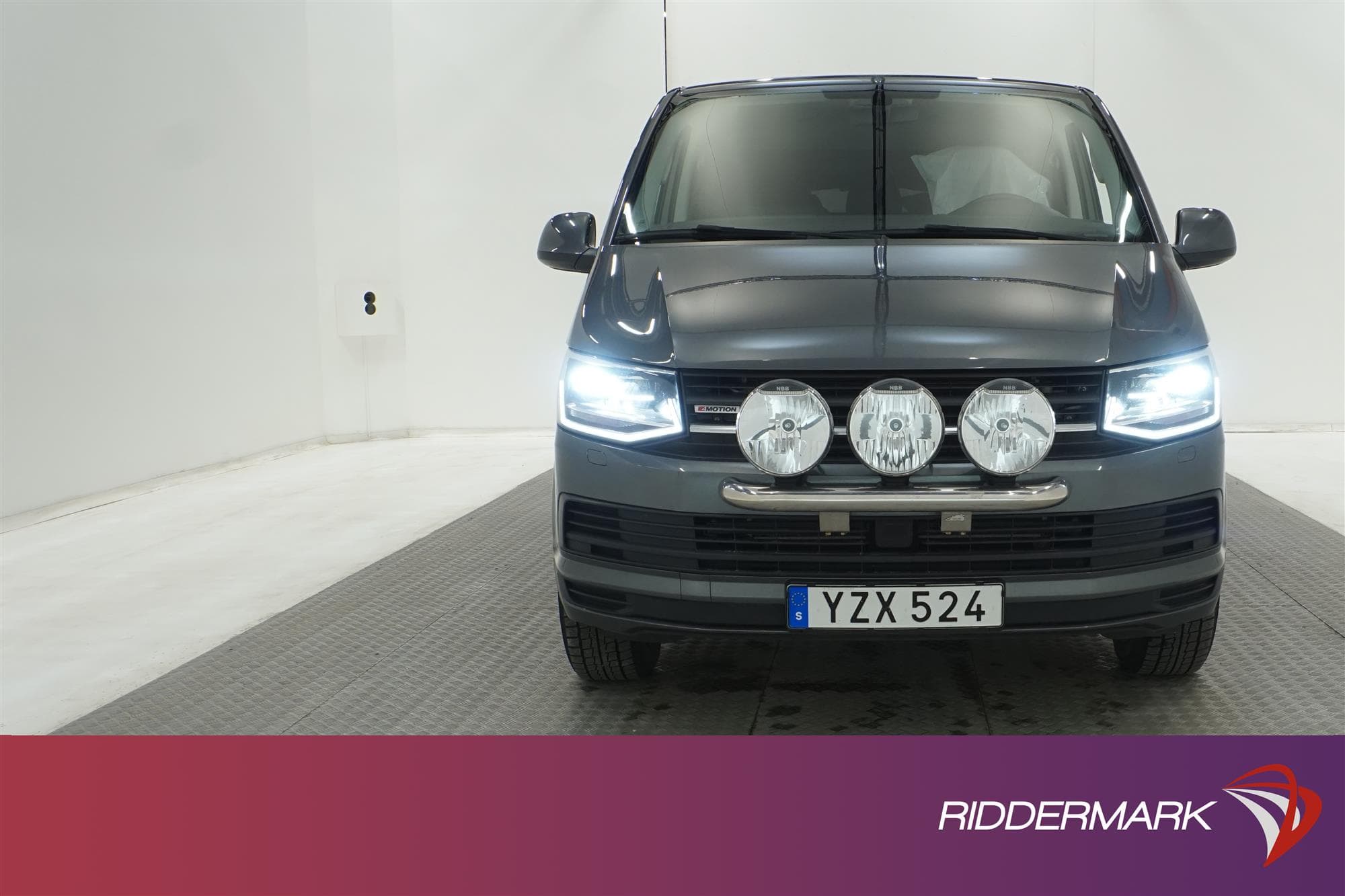 Volkswagen Transporter Kombi Aut 4Motion 204hk Värmare Moms